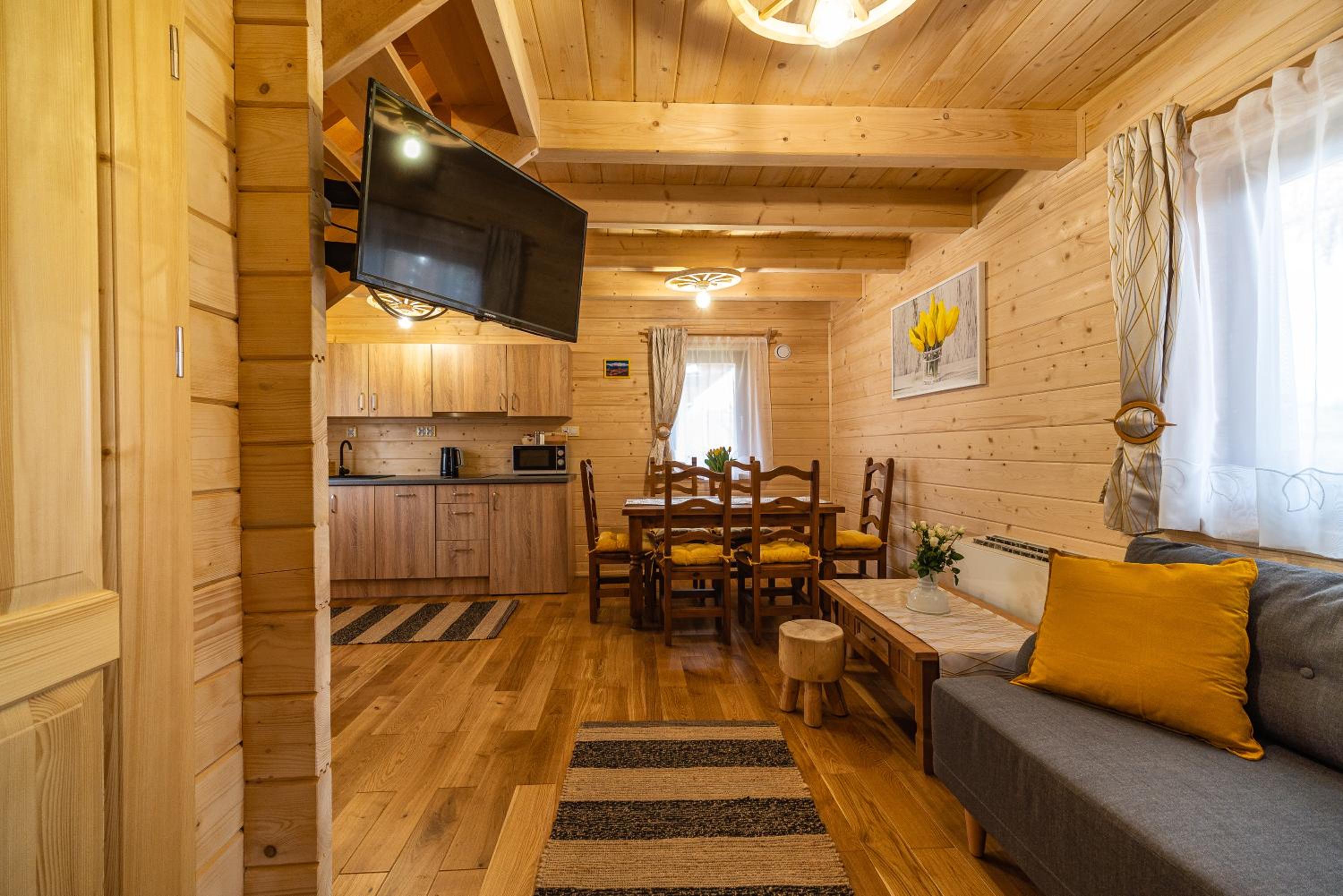 Superior Chalet - Photo 1