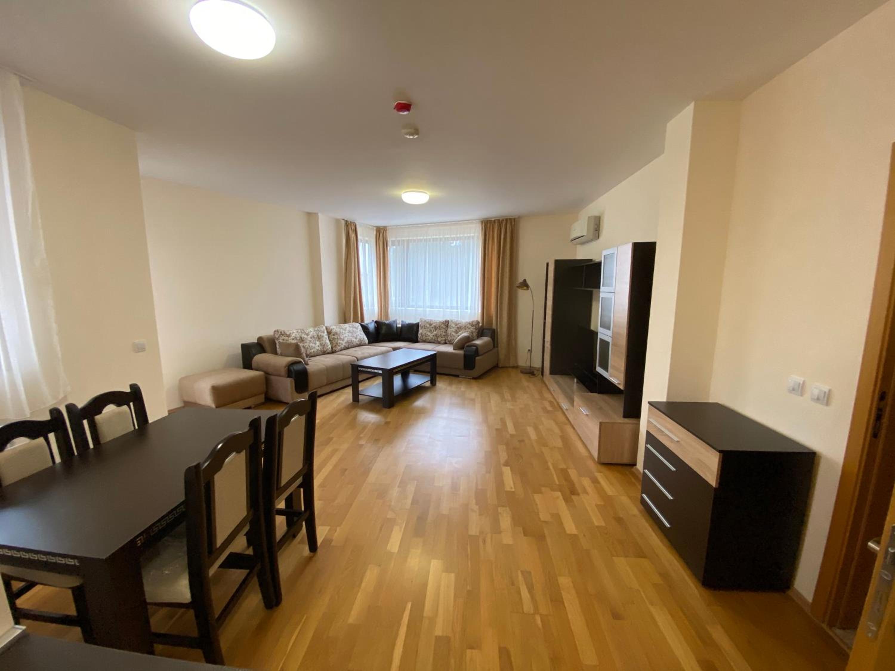 Apartment with Lake View - Photo 16