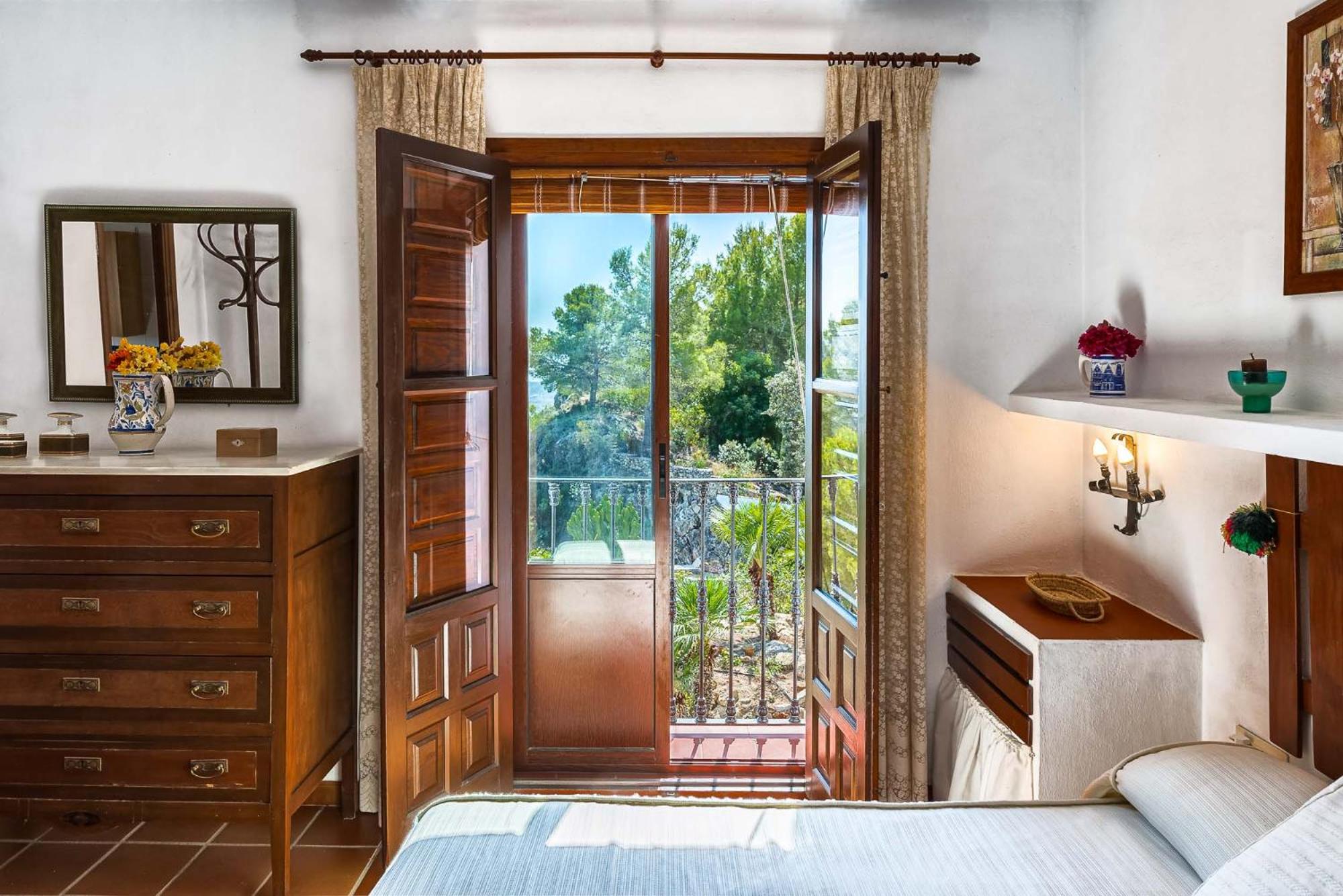 Casa de cuatro habitaciones