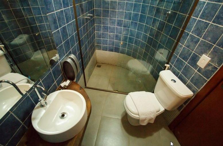 Luxury Single Suite