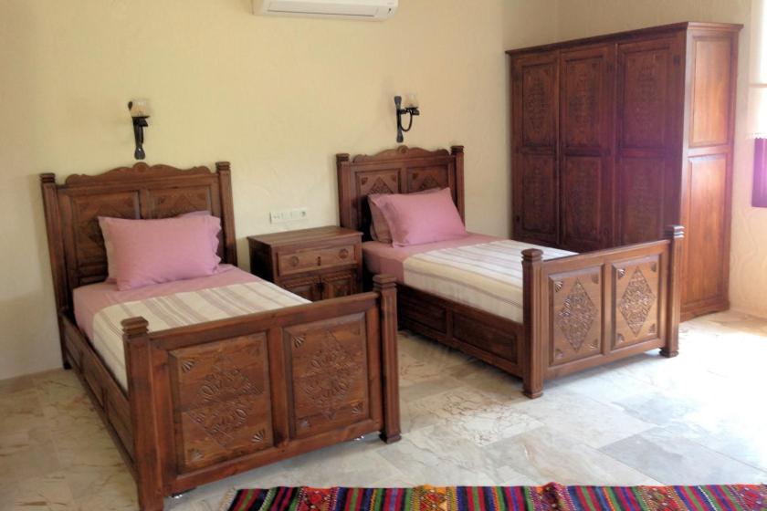 Superior Deluxe Twin Room with Jacuzzi - Photo 1