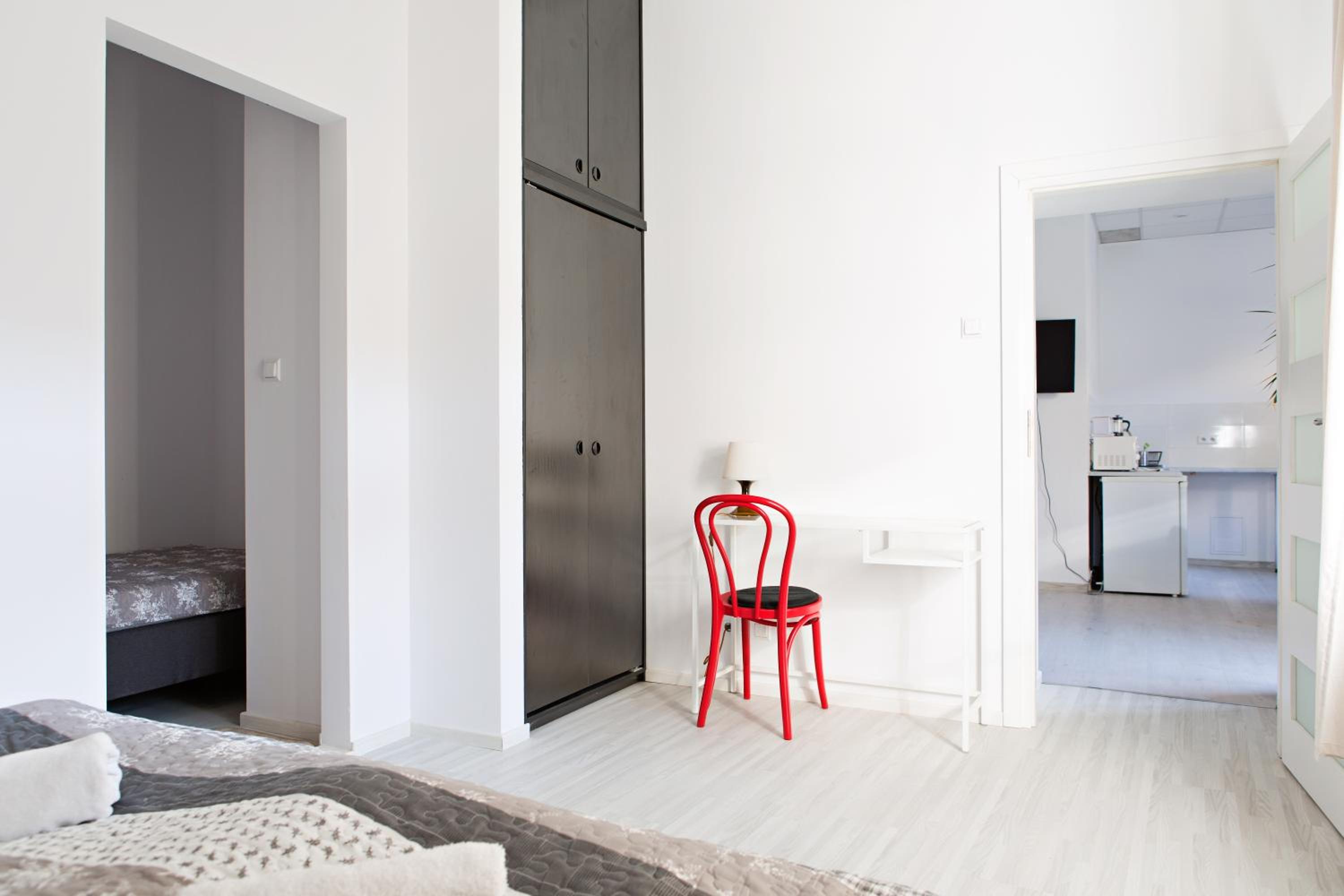 Apartment with Balcony - Photo 3