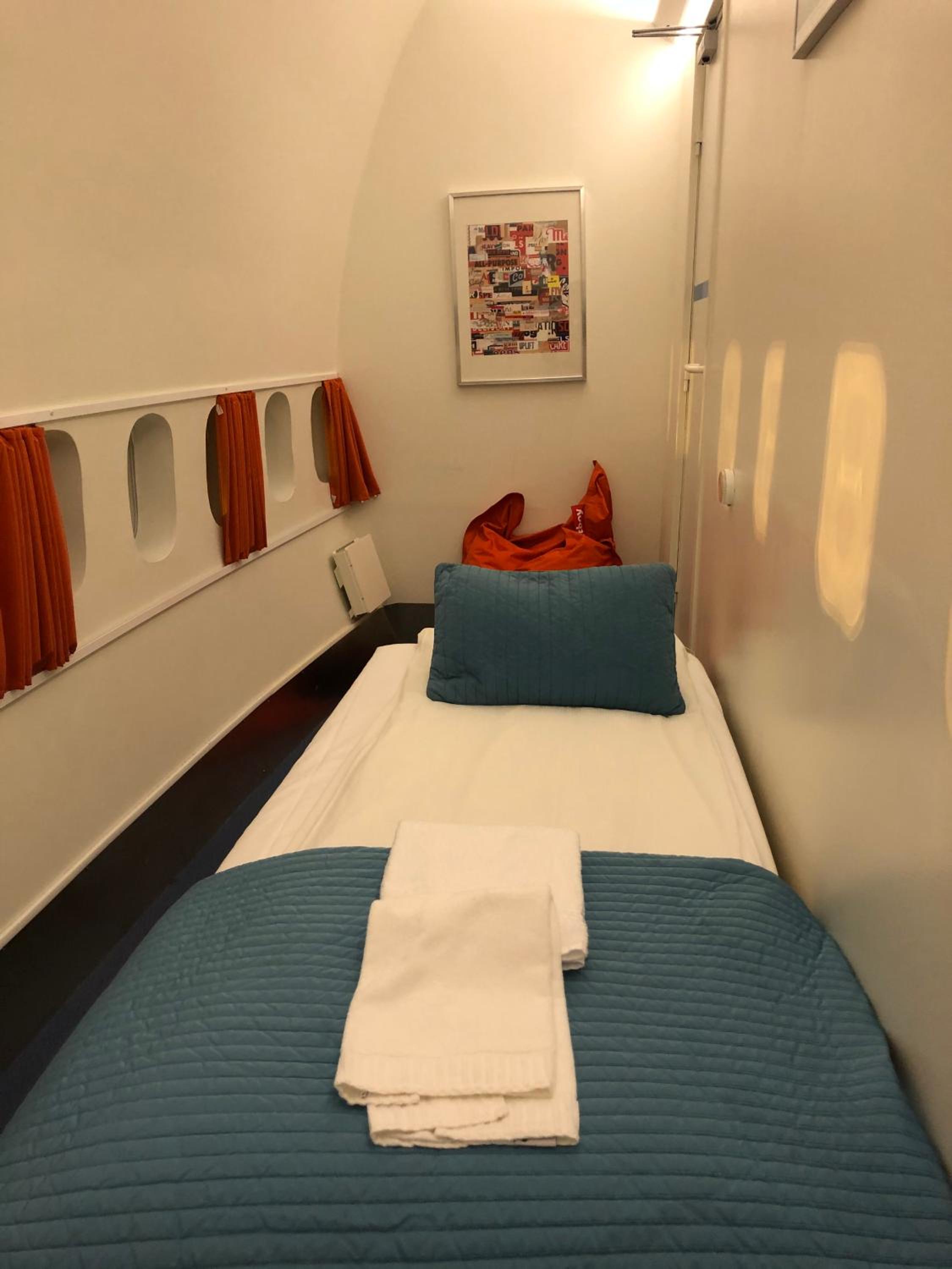 Single Room With Private Bathroom photo 2