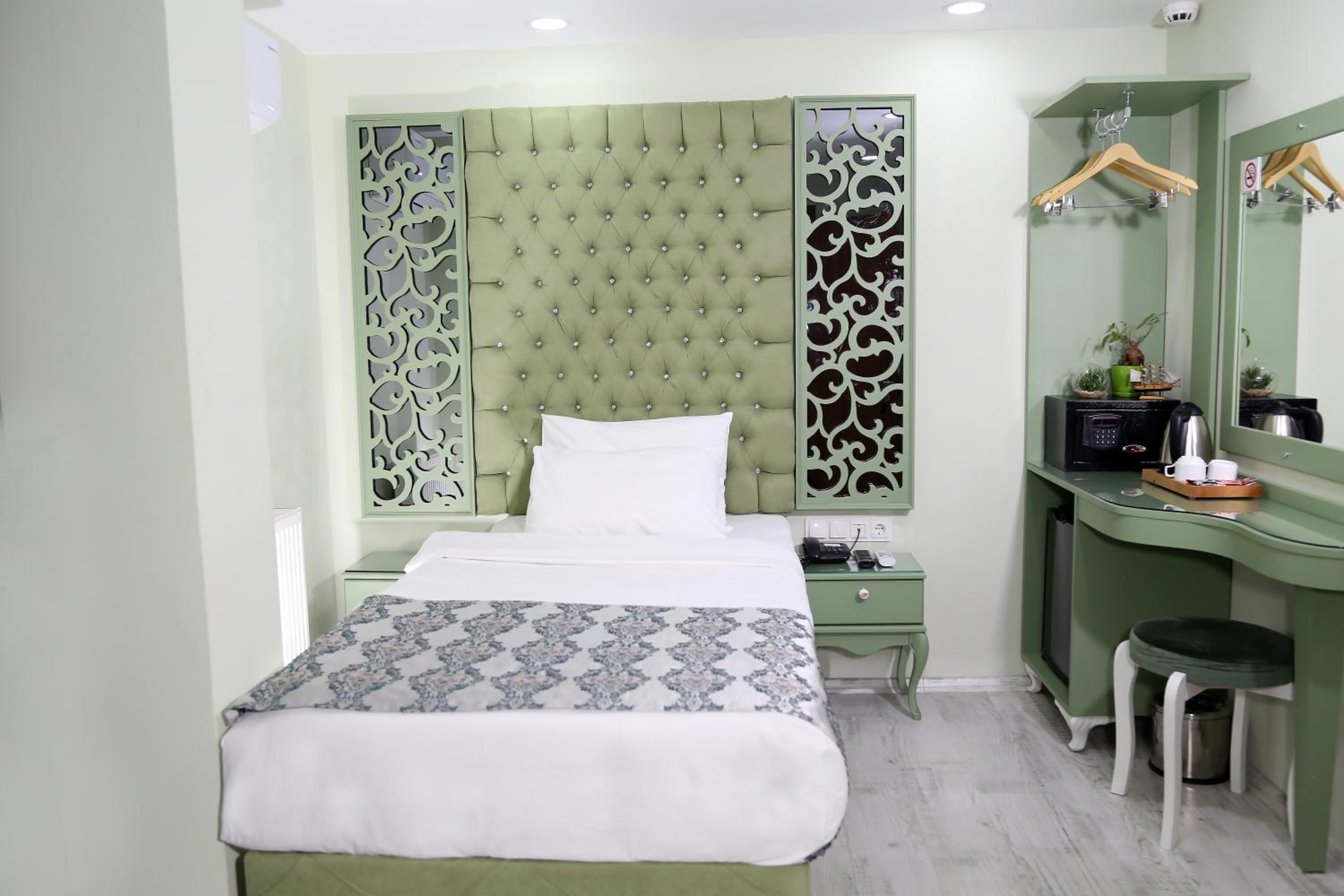 Deluxe Single Room photo 2