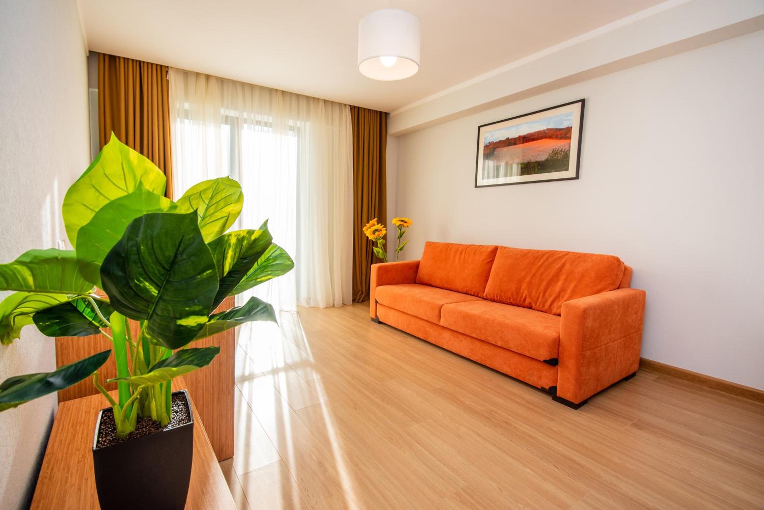 One-Bedroom Suite - Photo 16
