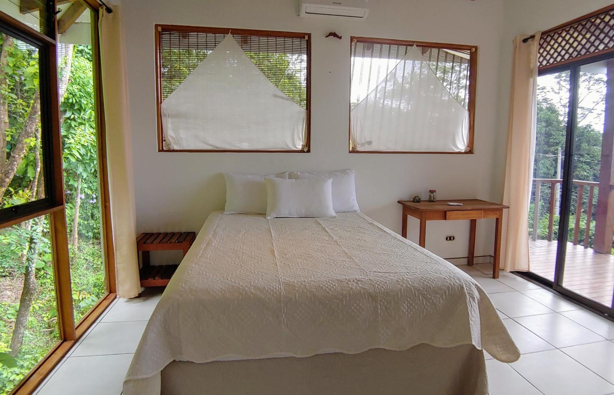Queen Room with Sea View