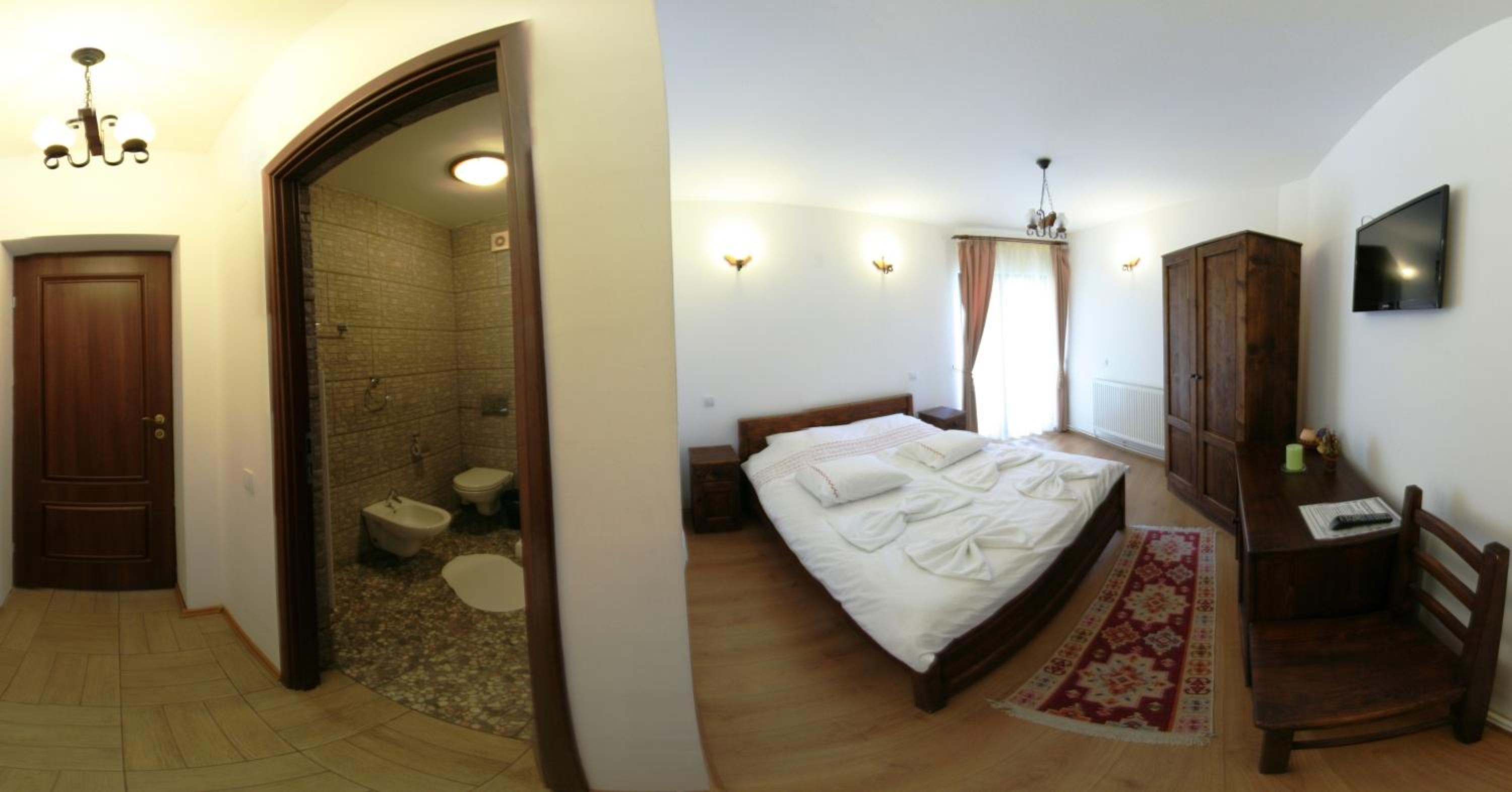 Double or Twin Room photo 1