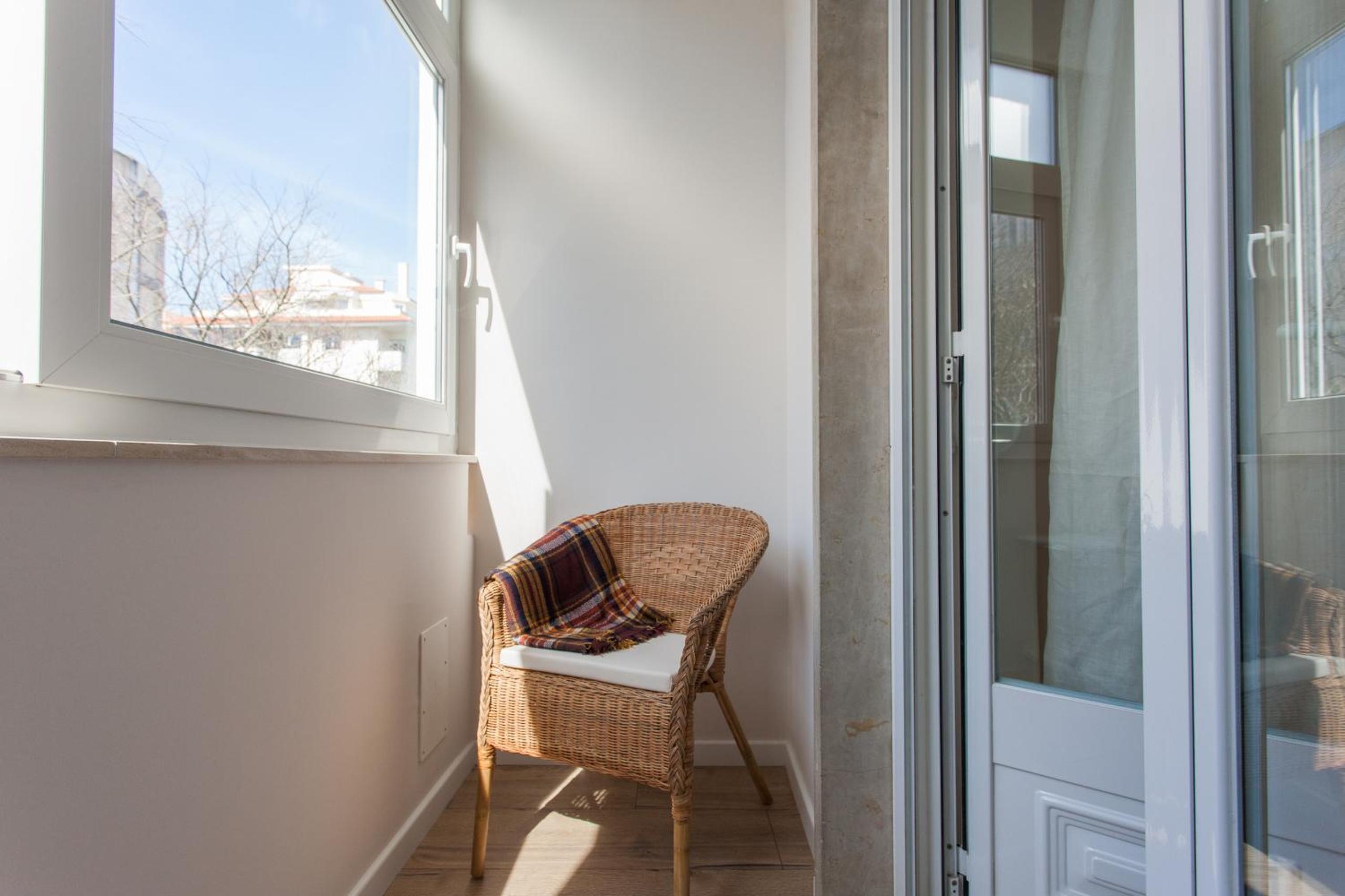 One-Bedroom Apartment - Photo 3