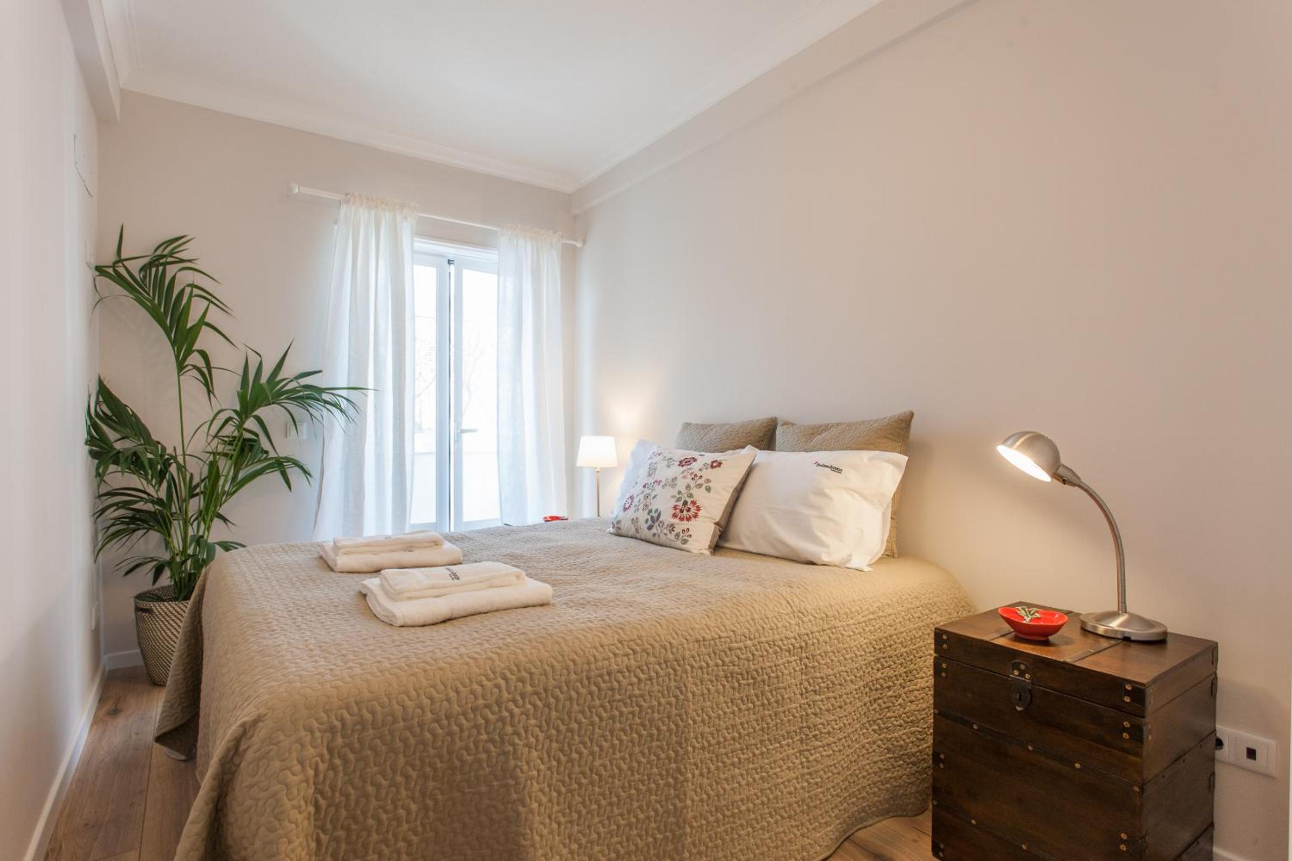 One-Bedroom Apartment - Photo 6