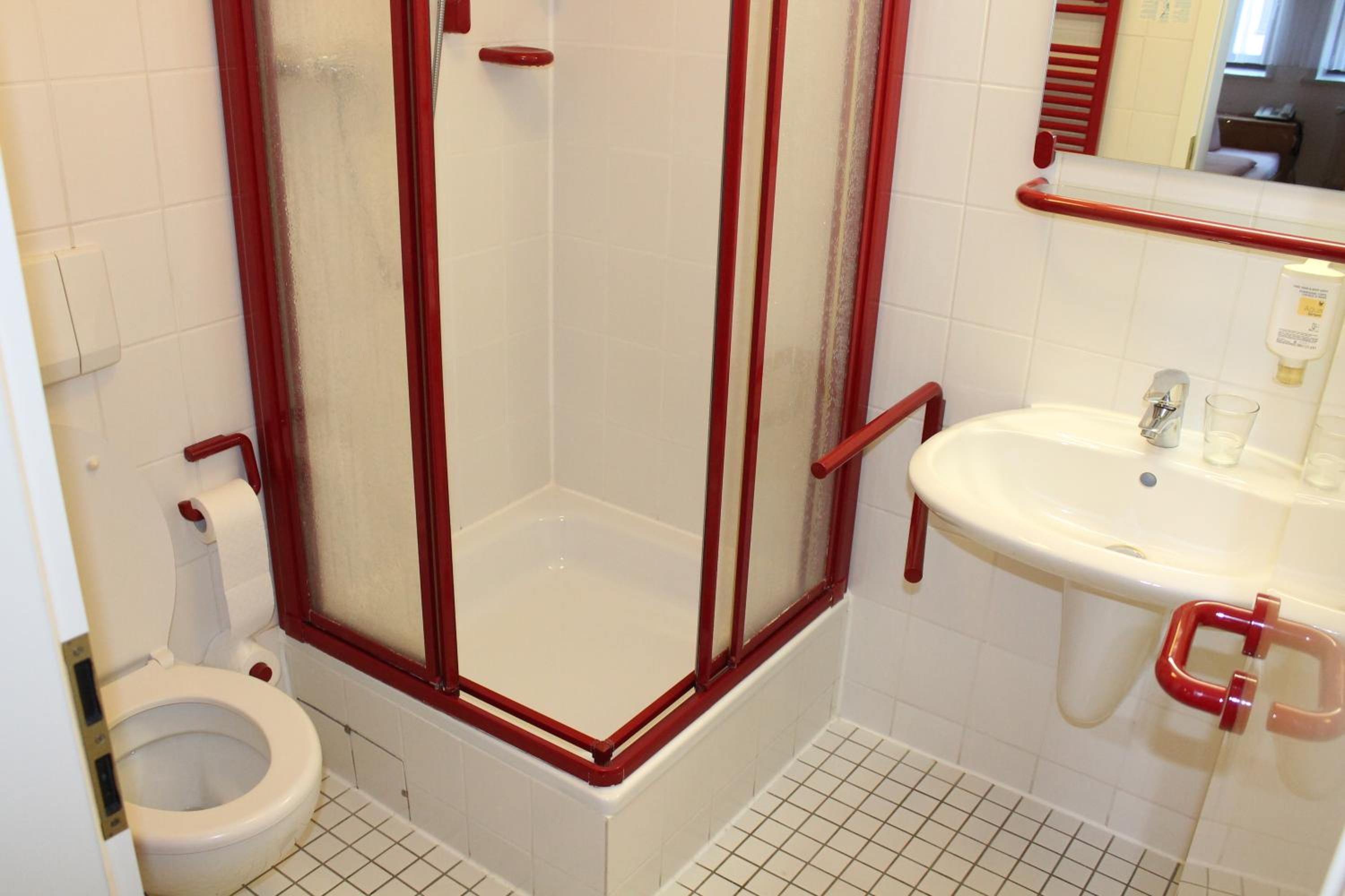 Double Room - Photo 5