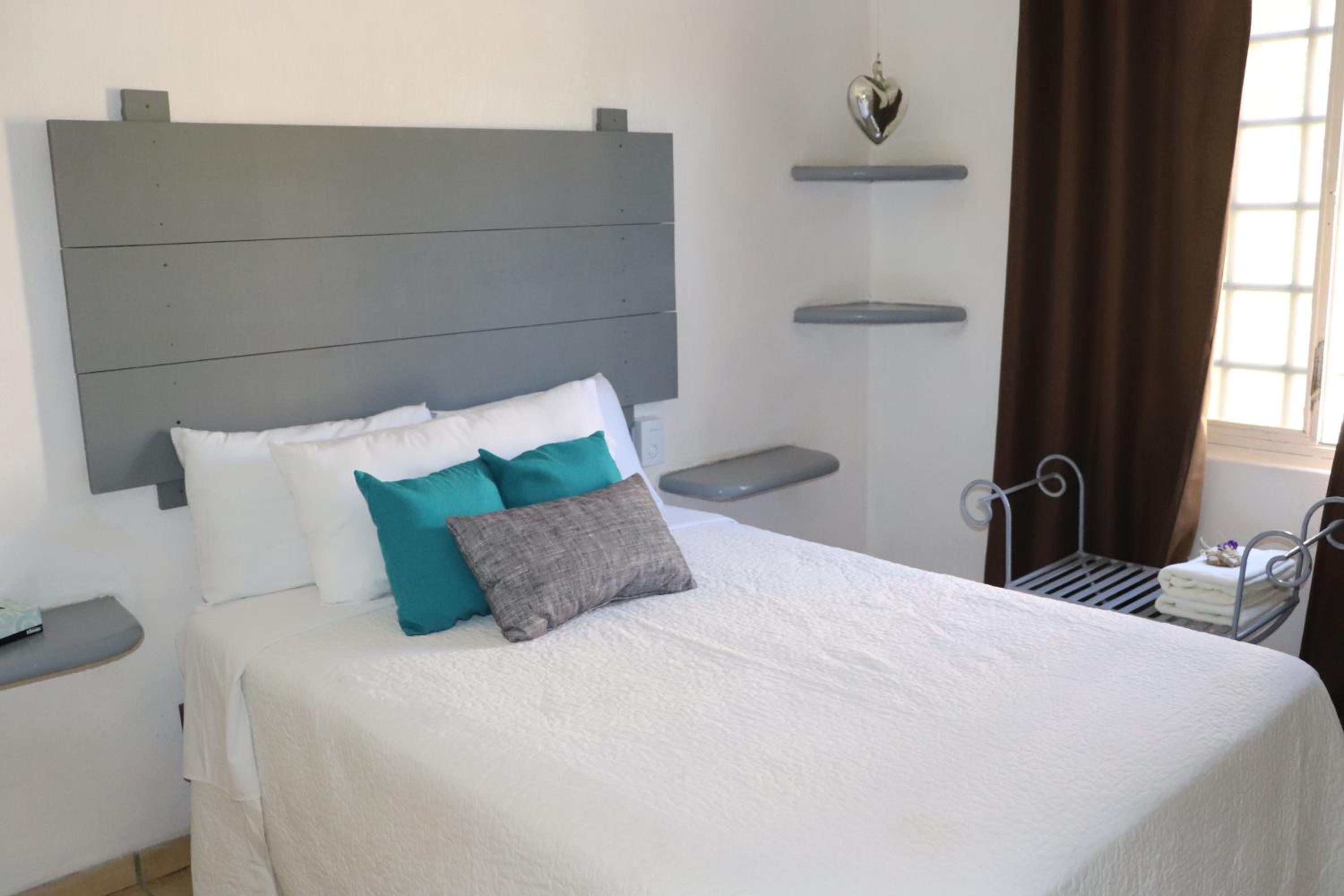 Double Room - Photo 2