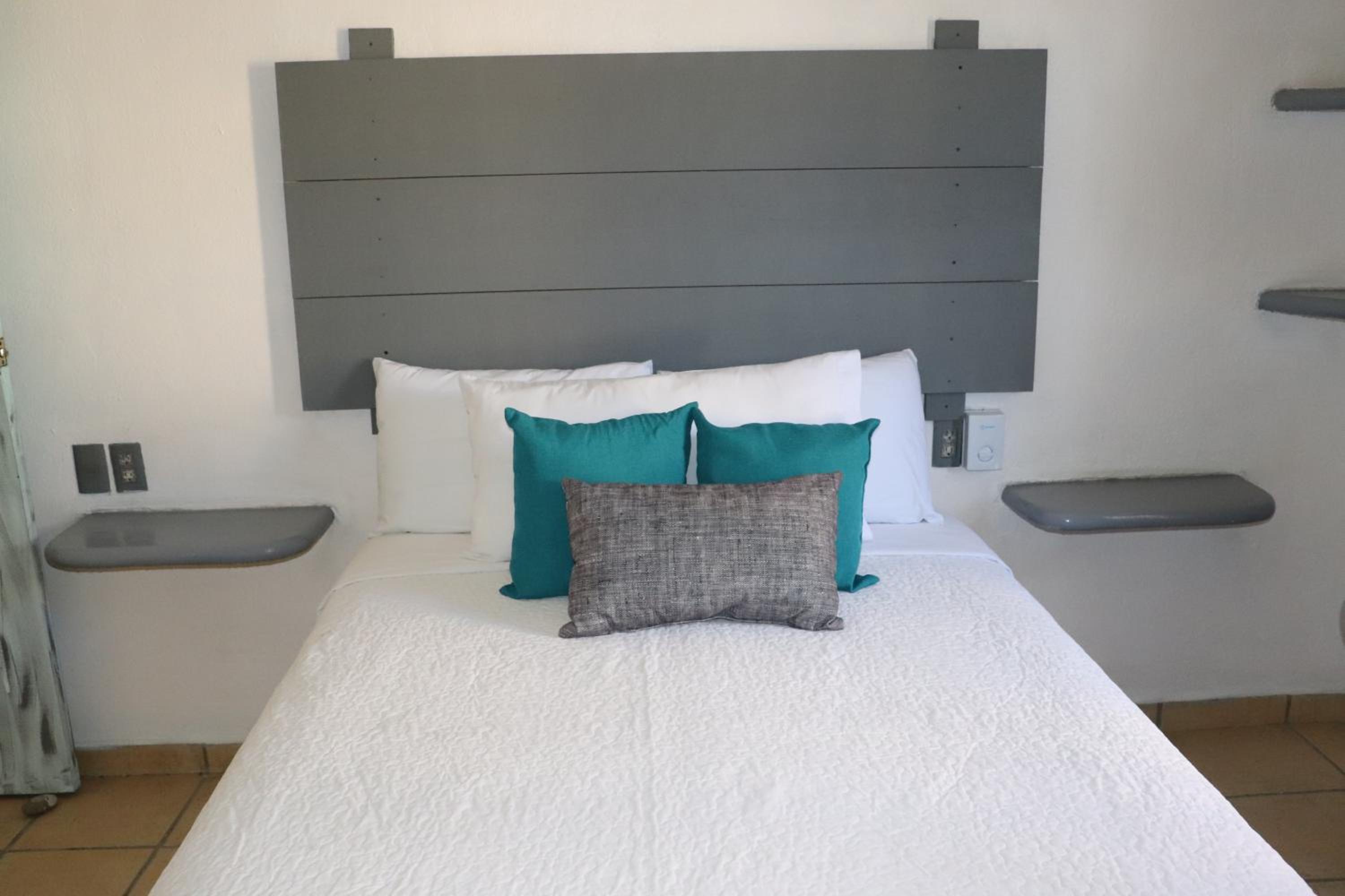 Double Room - Photo 4