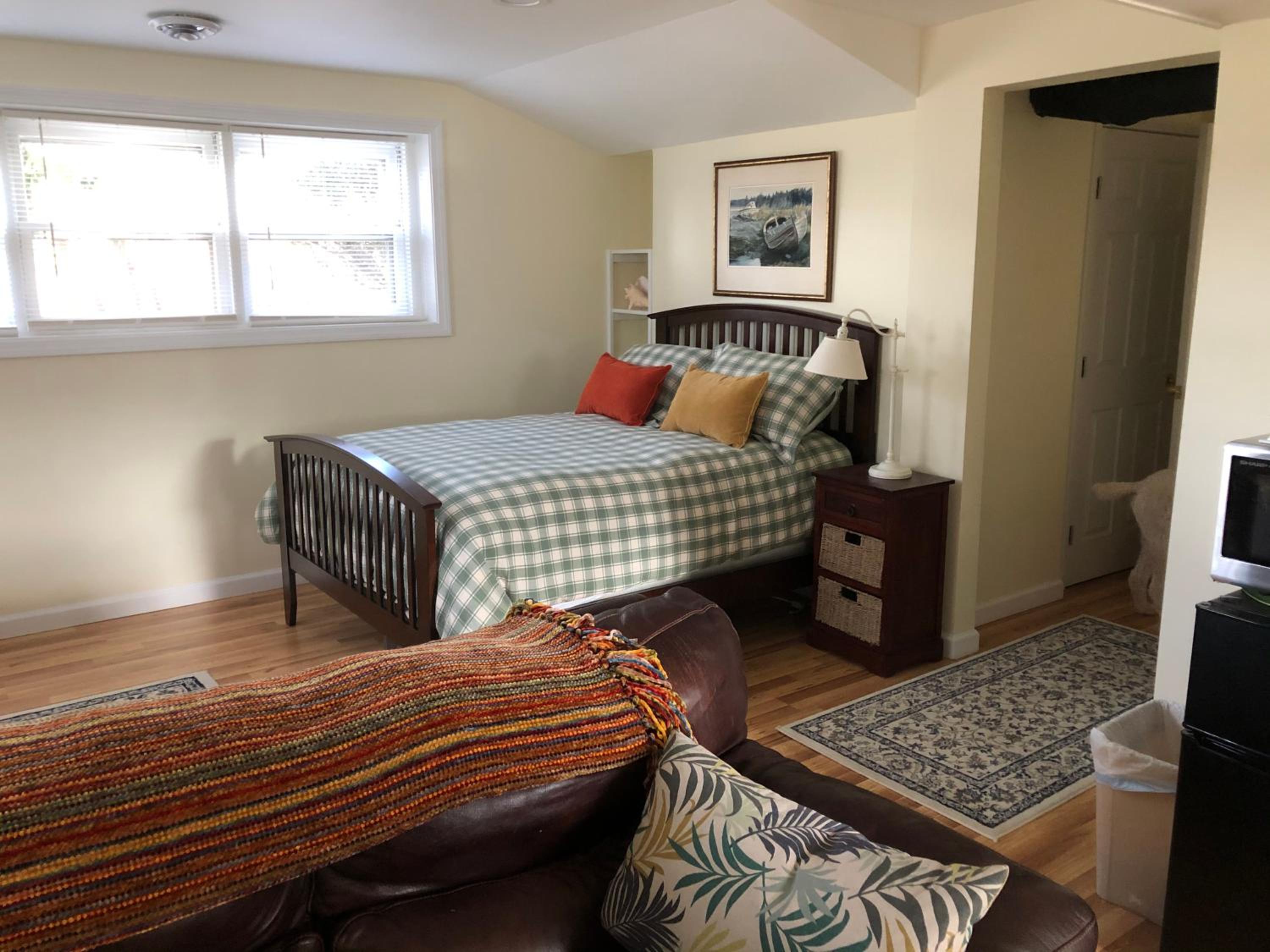 Studio Apartment photo 1