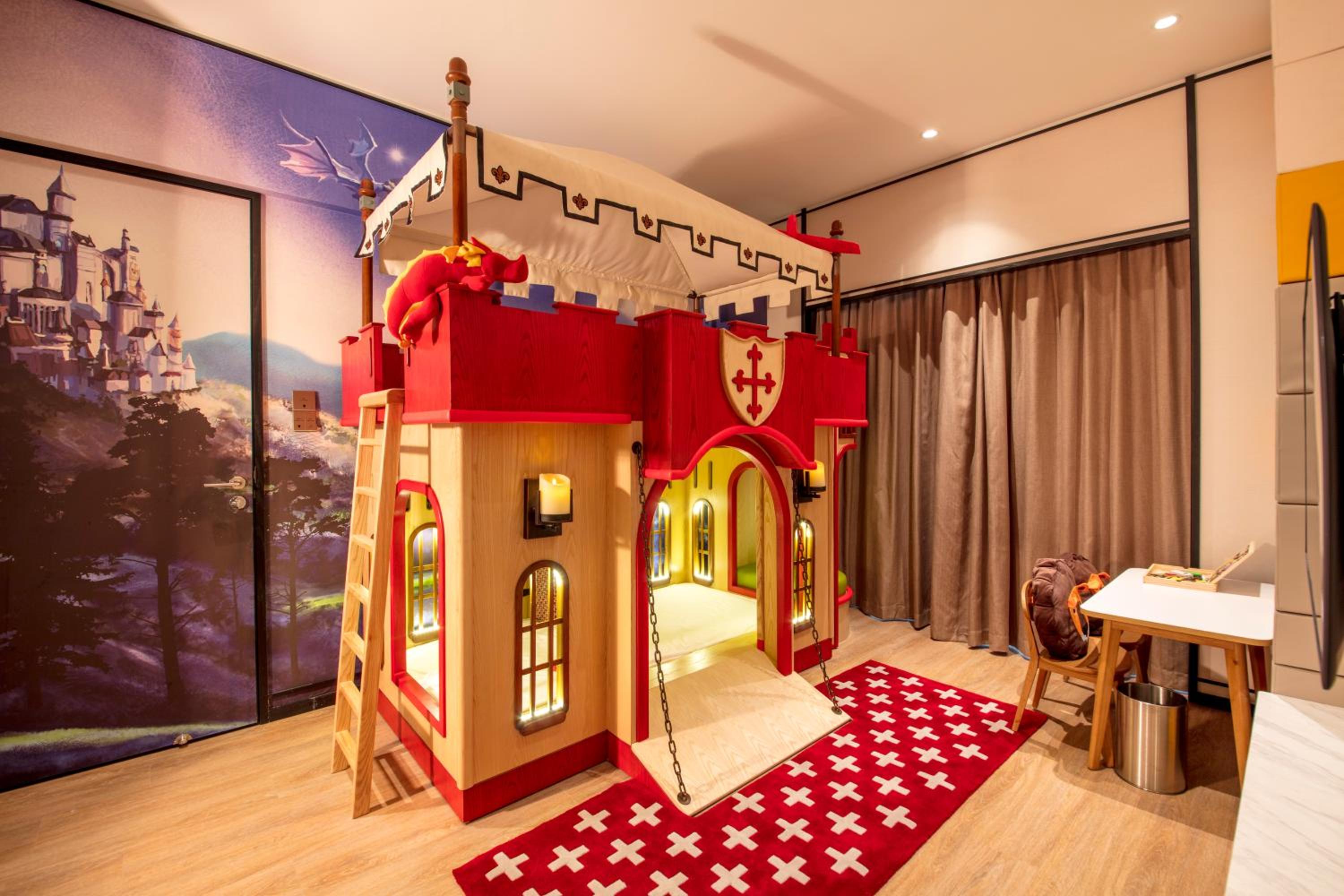 Themed Family Suite - 3 Bedrooms