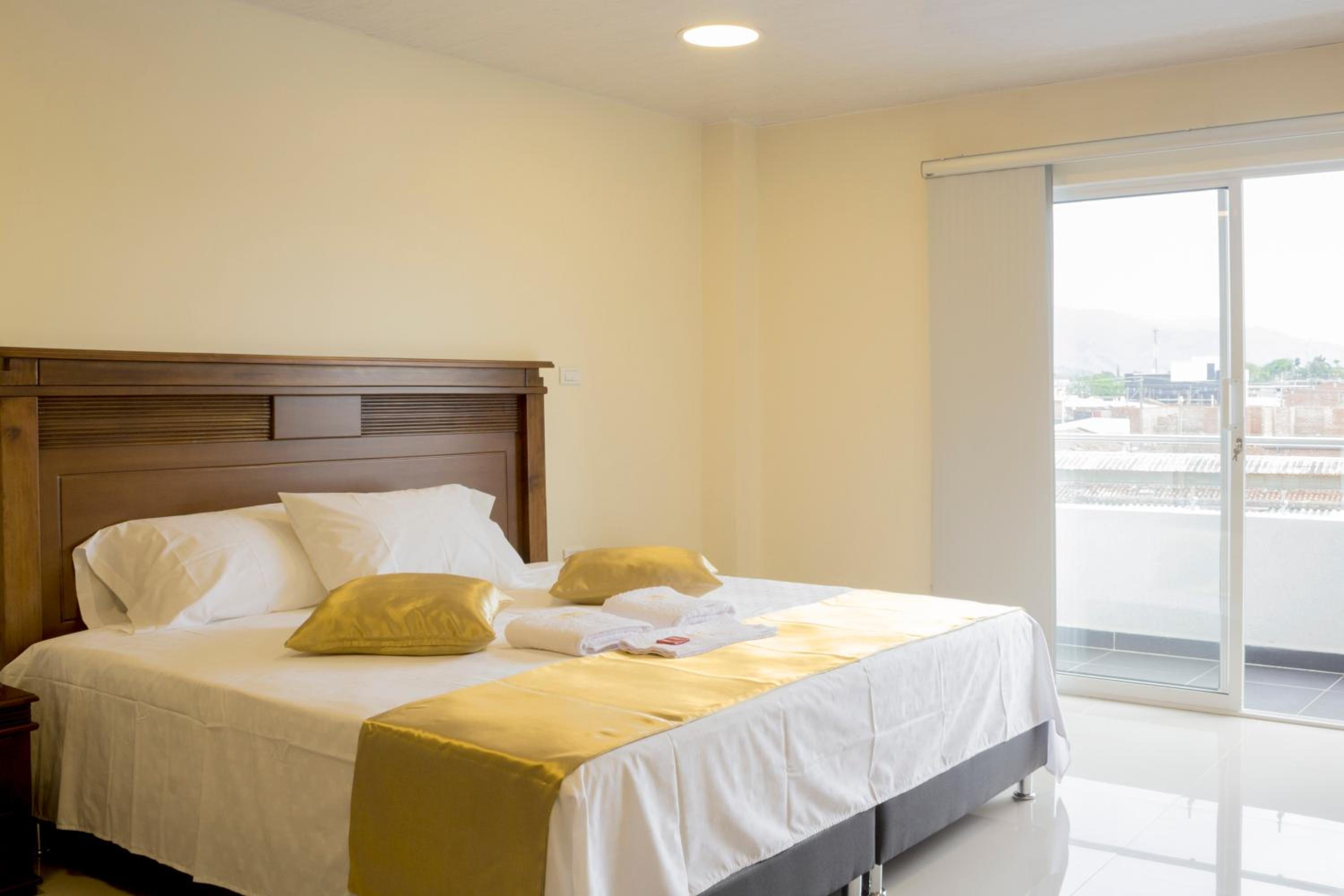 Junior Suite with Balcony photo 2