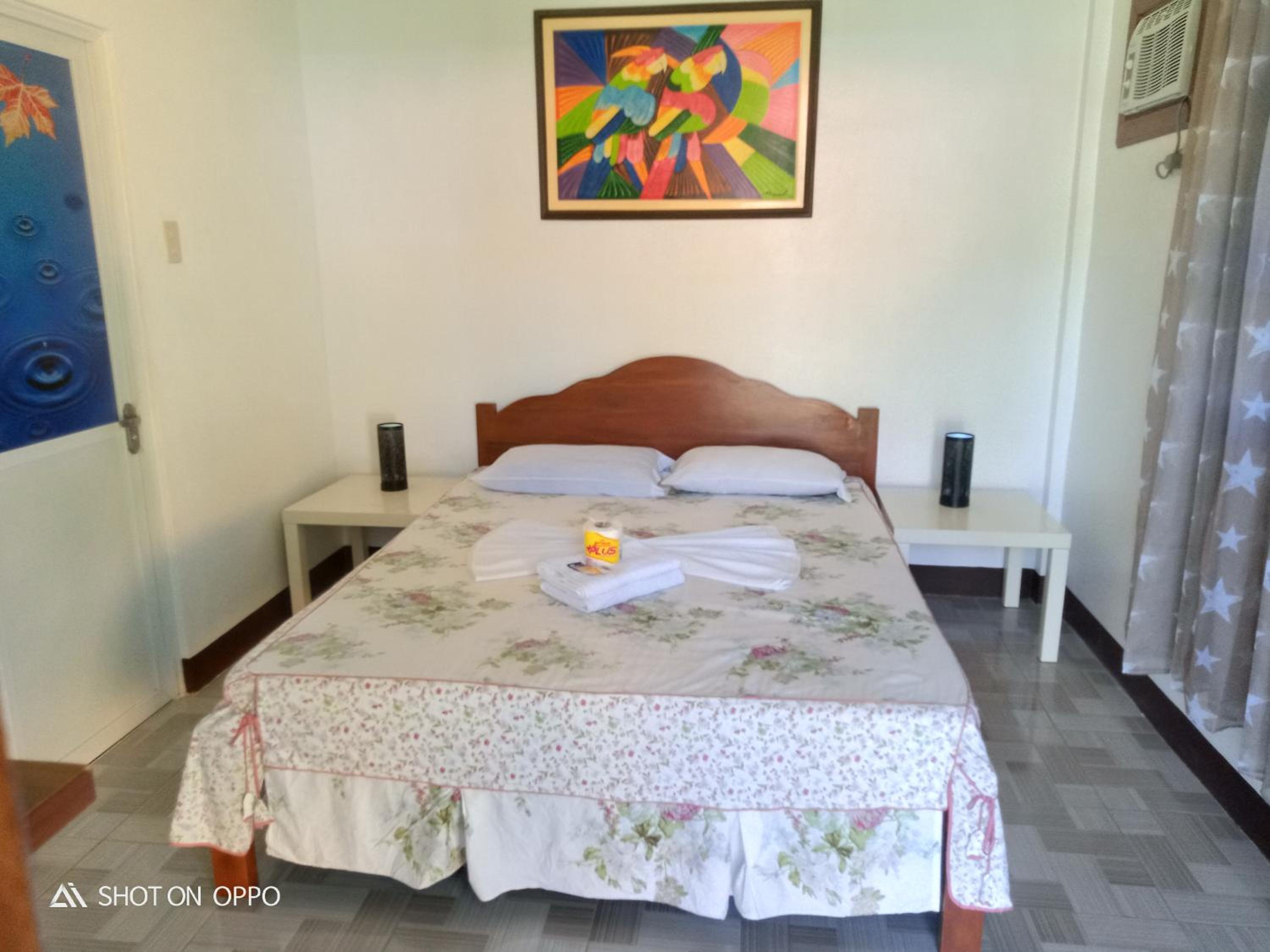 Deluxe Double Room with Shower