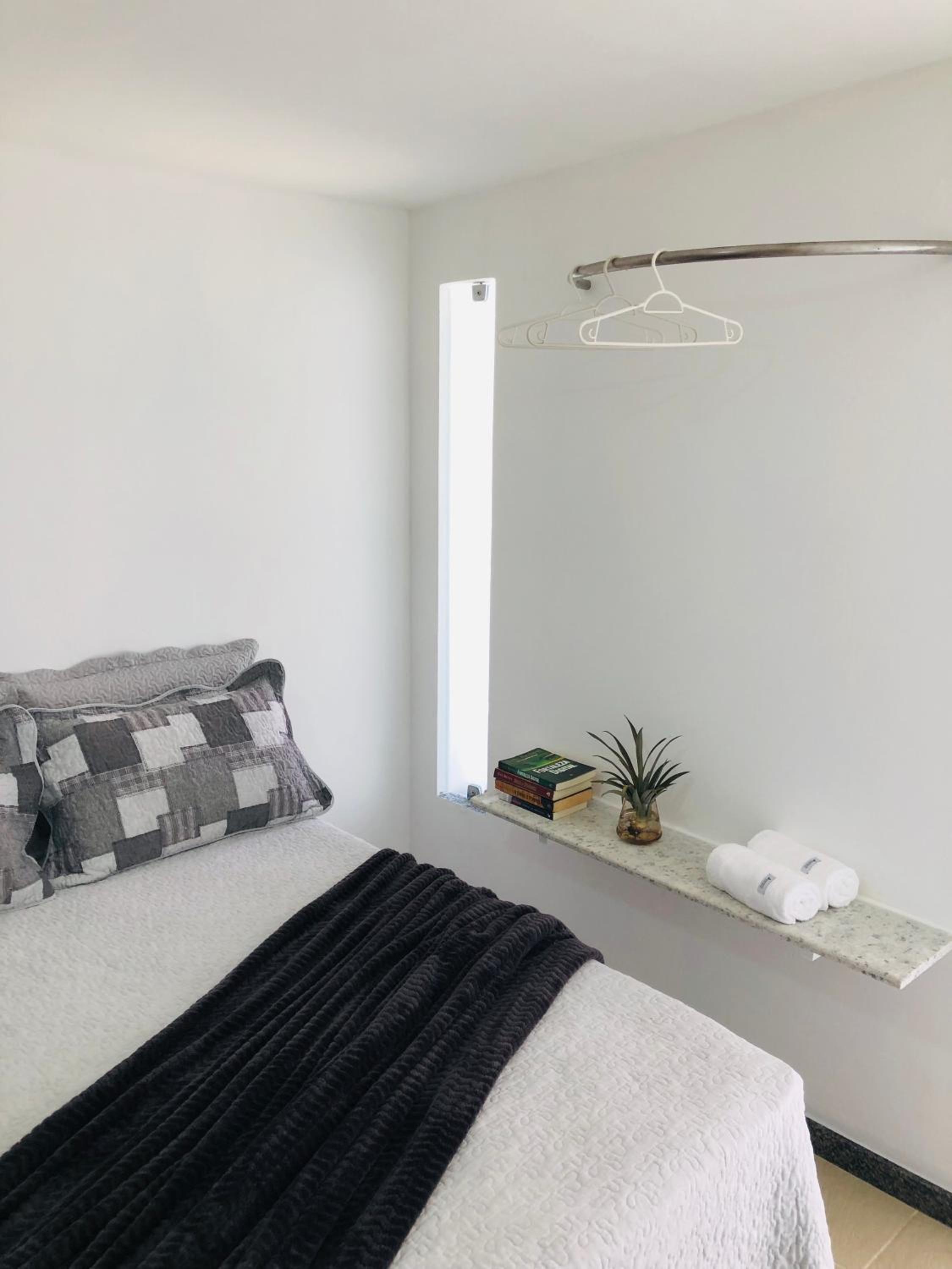 Studio Apartment - Photo 2