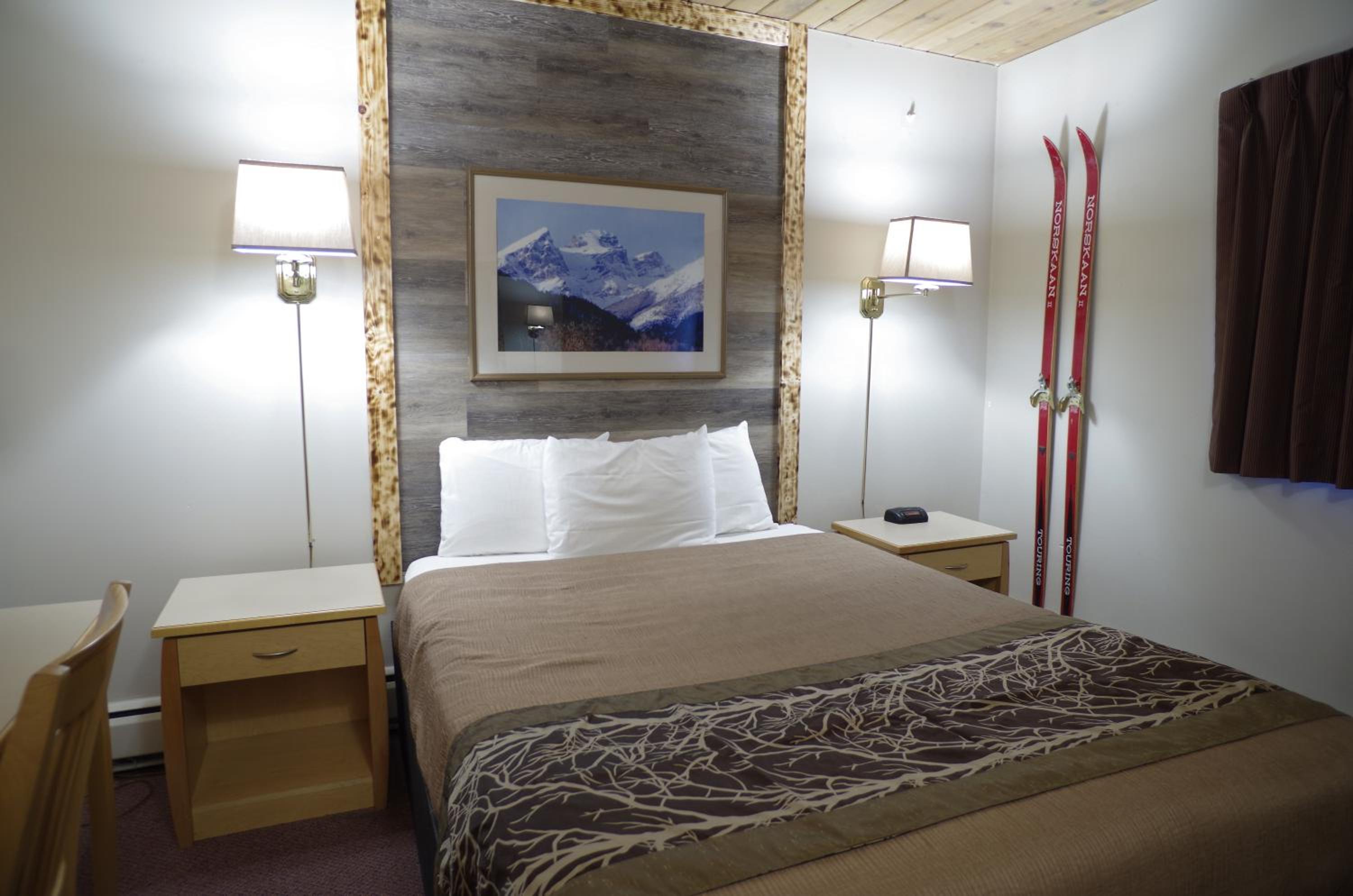 Double Suite with Two Double Beds - Non-Smoking photo 1