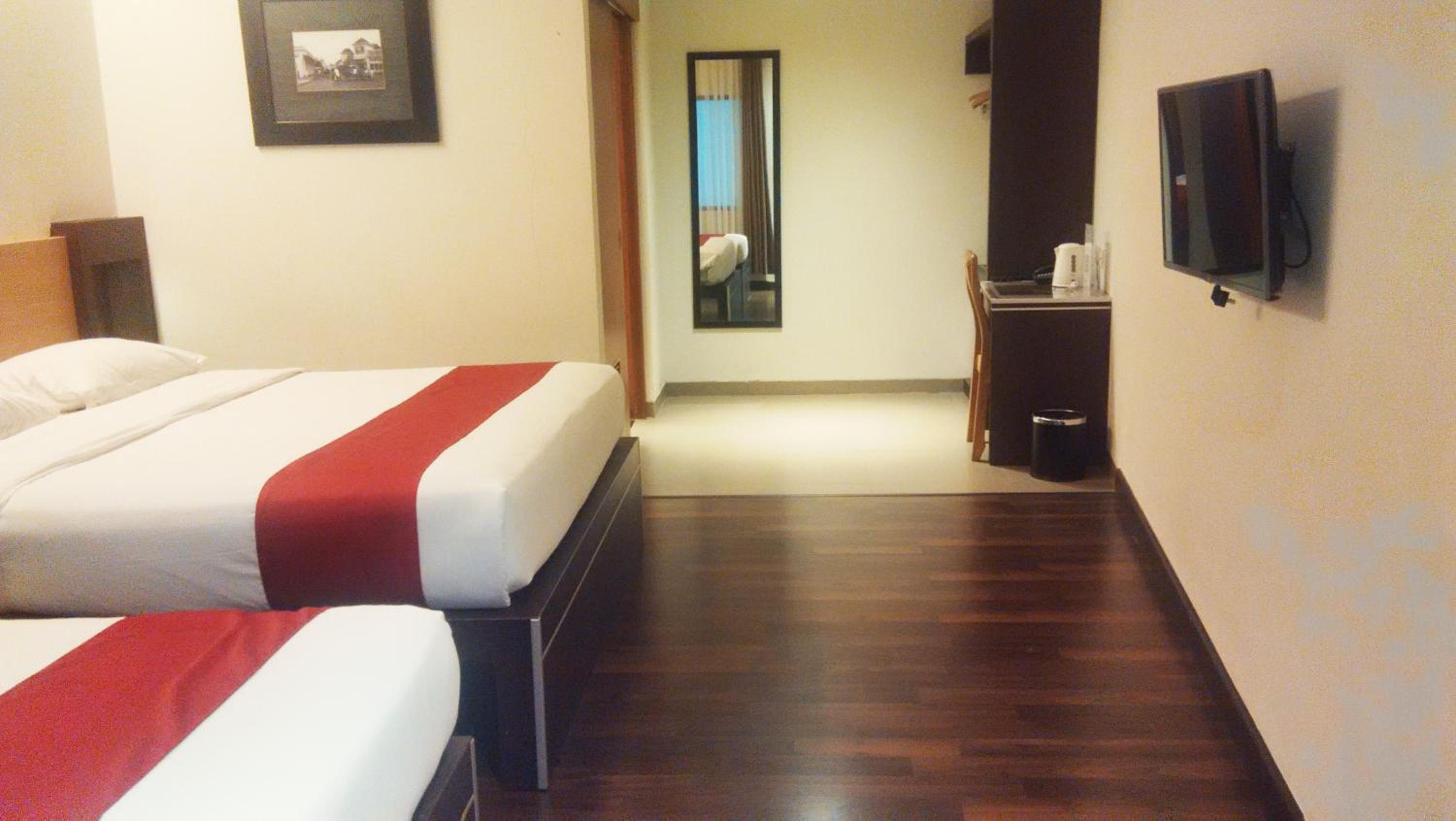 Superior Triple Room - Room Only - Photo 3