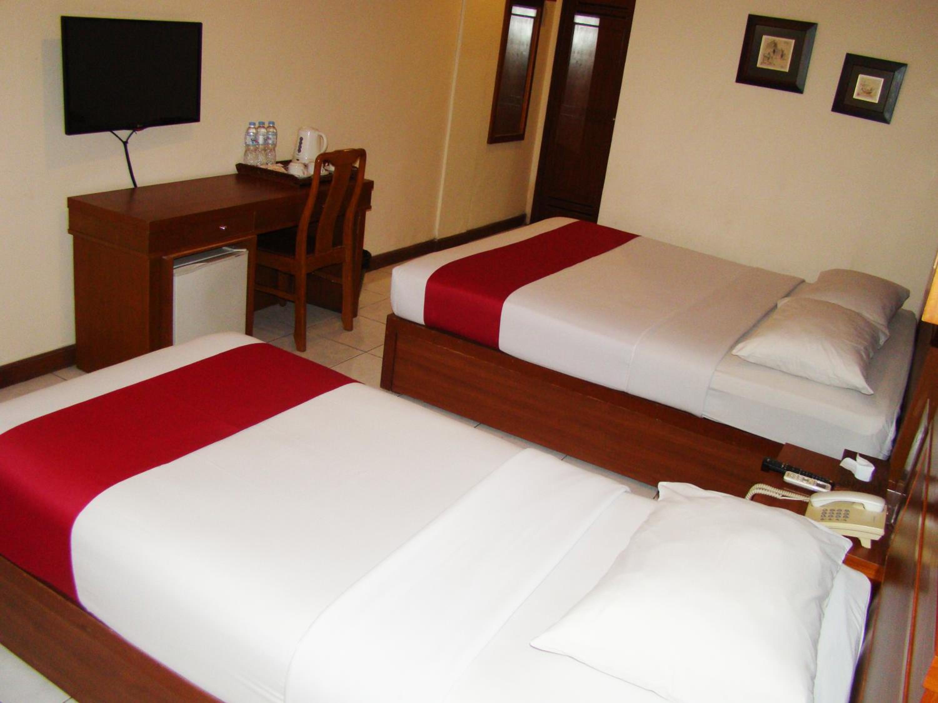 Standard Triple Room - Room Only photo 3