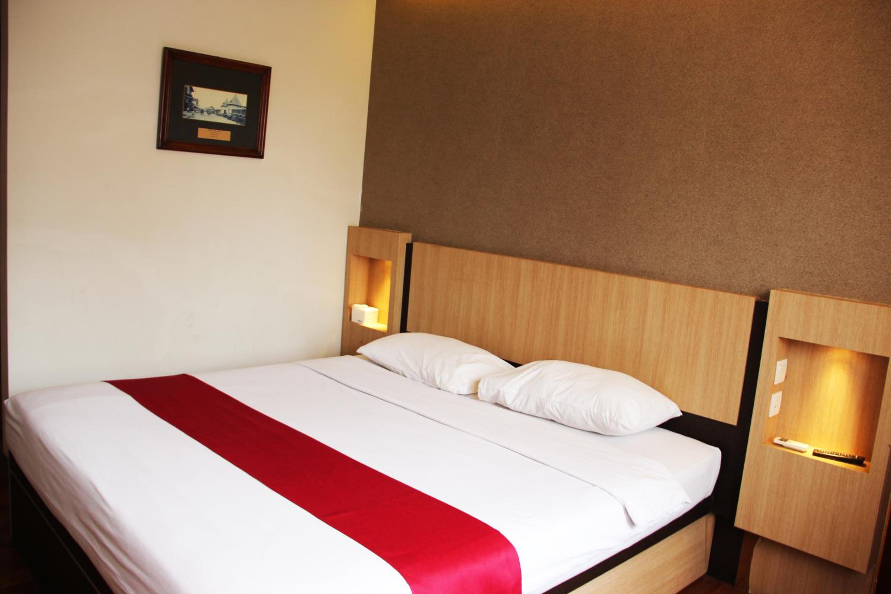 Executive Double Room Only - Photo 10