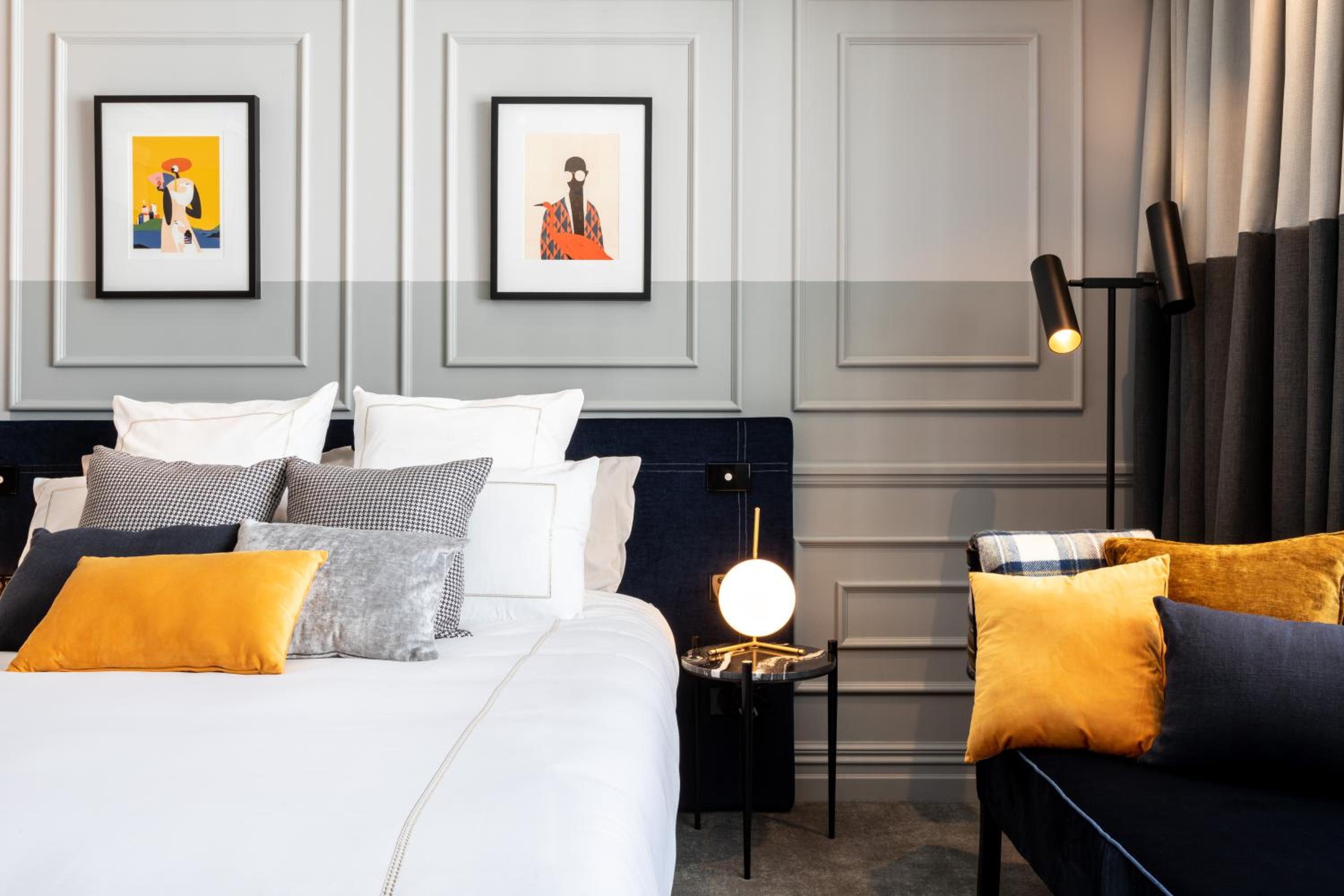 Superior King Room - Photo 3