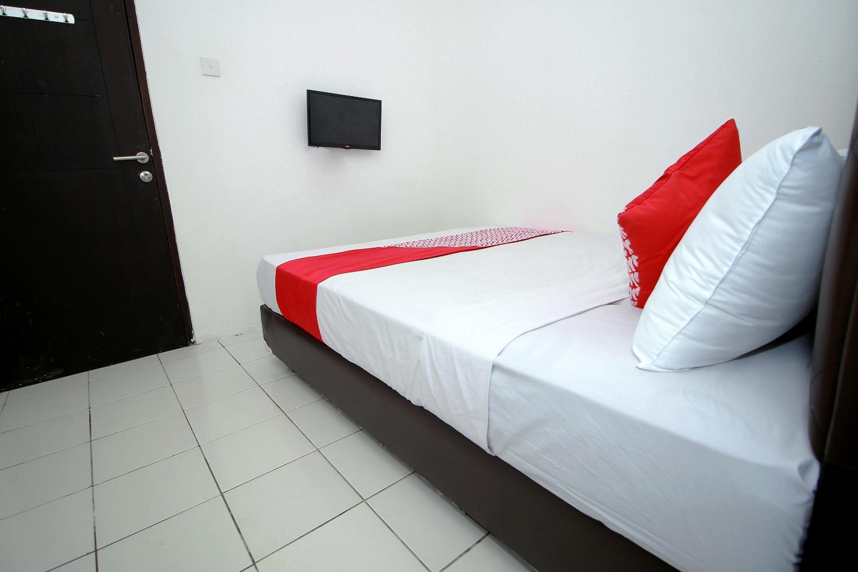 Standard Double Room - Photo 4