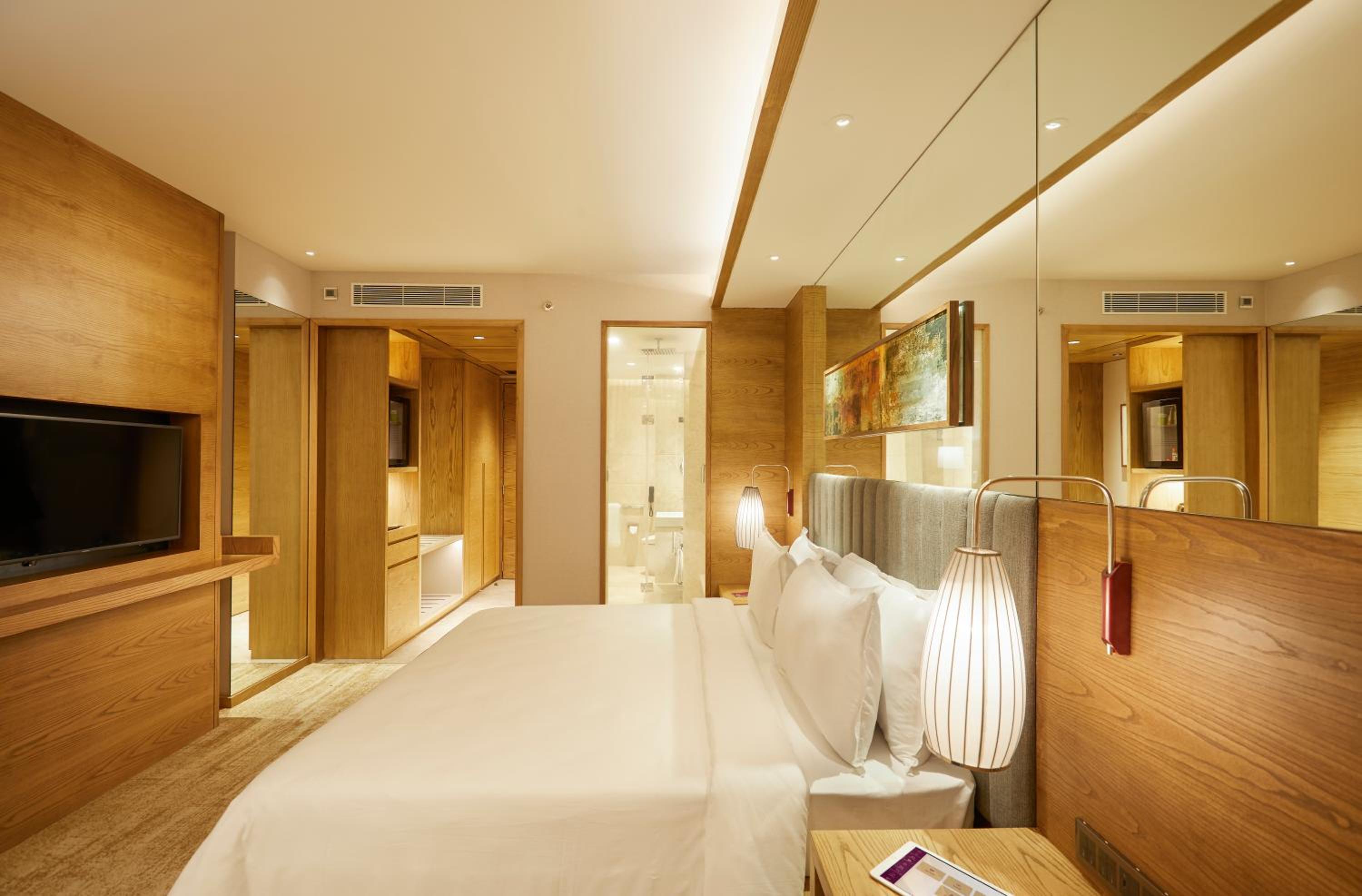 Premier Room