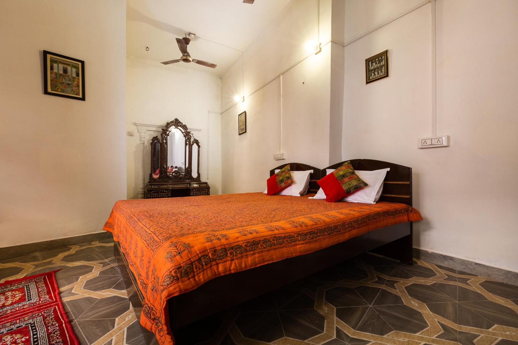 Deluxe Room - Photo 5
