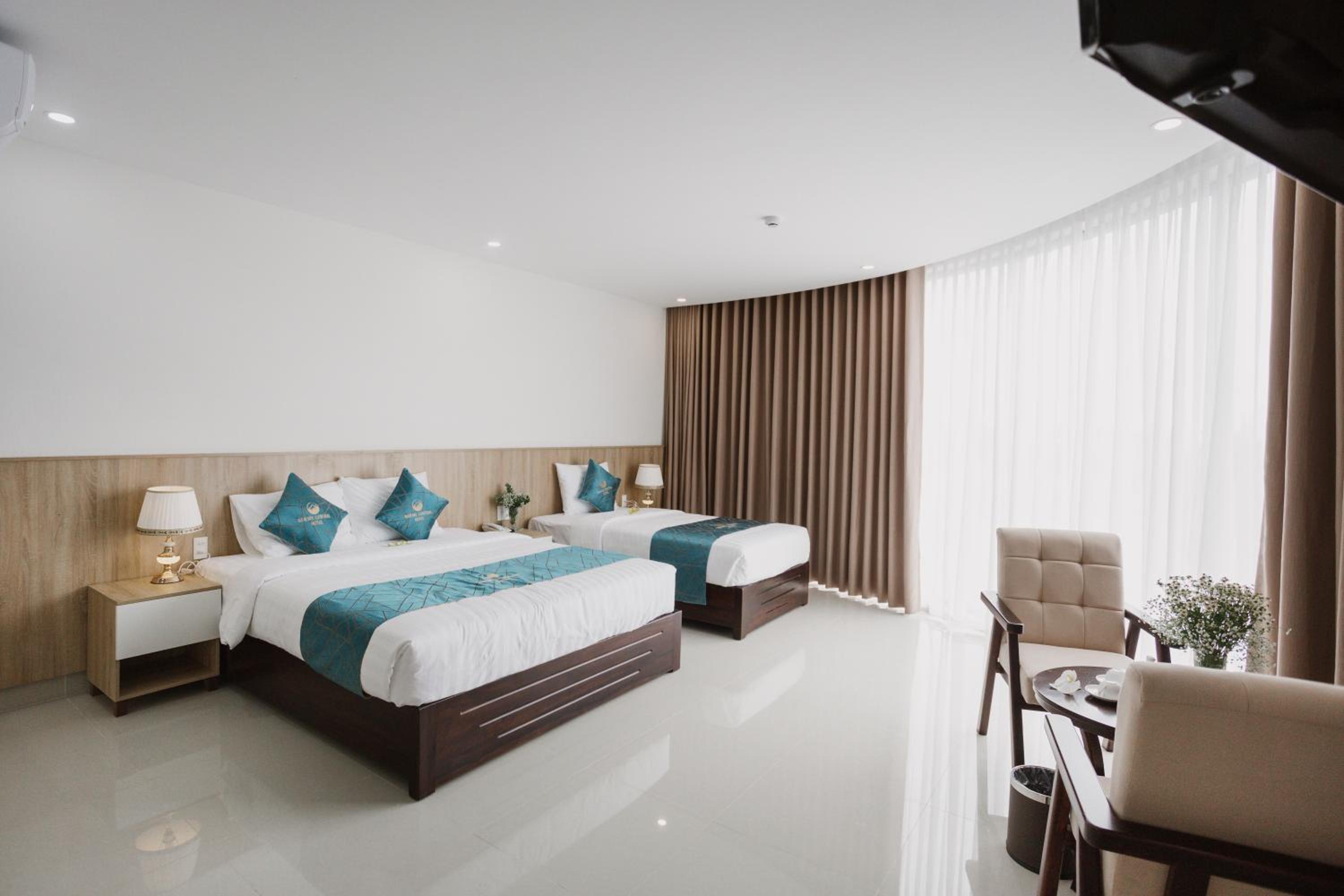 Suite with City View photo 2