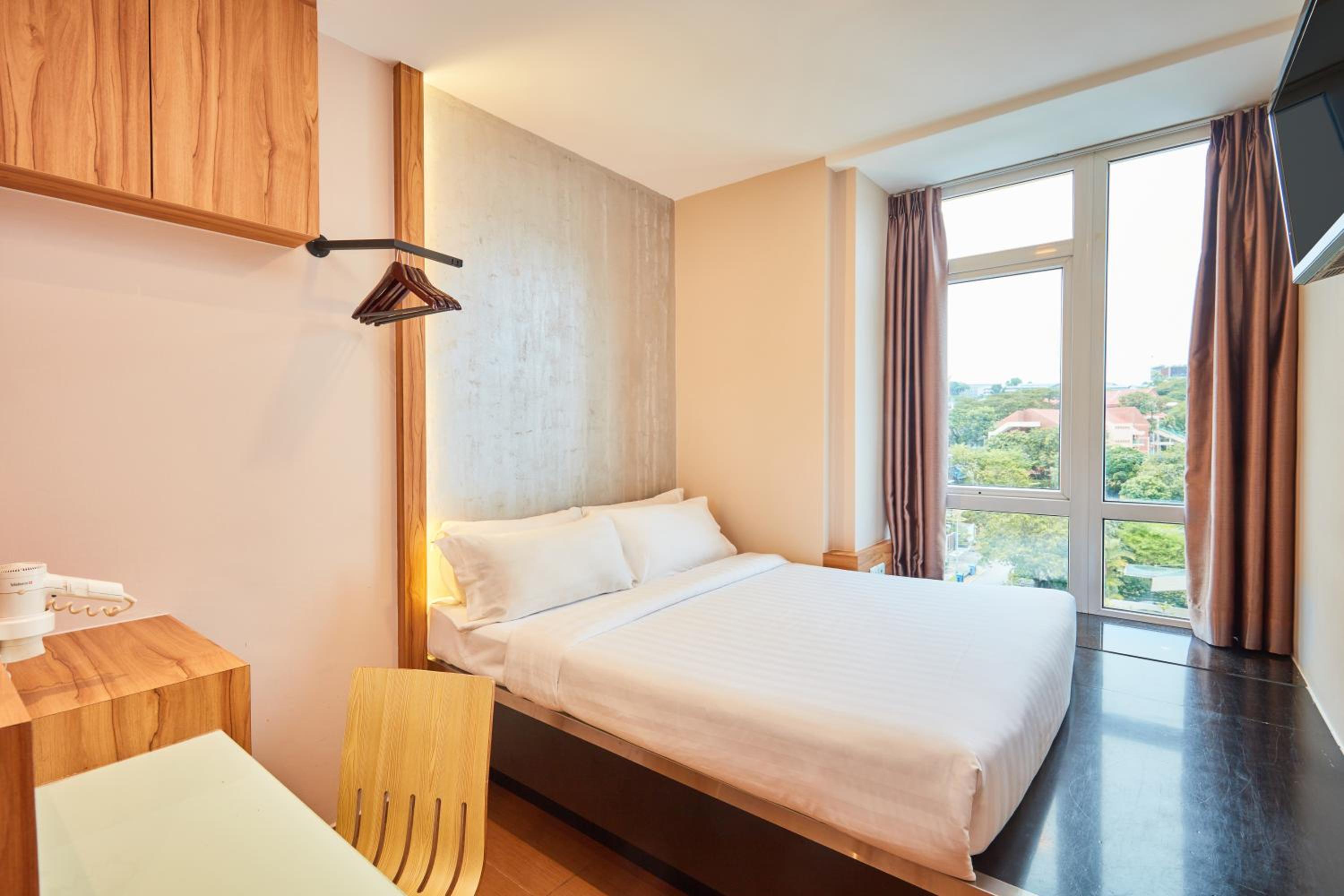 Deluxe Double Room photo 2