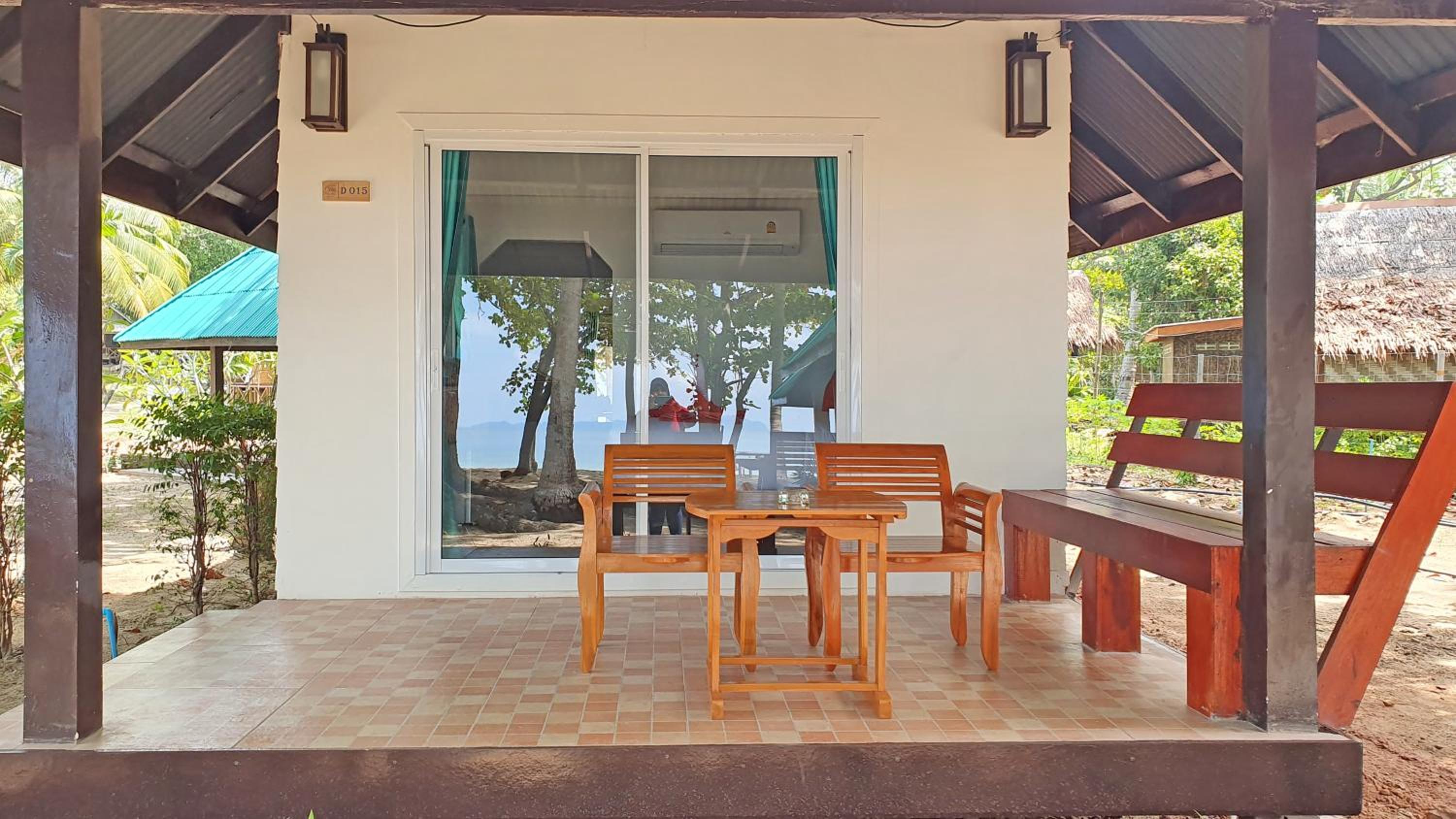 Double Room with Sea View - Photo 4