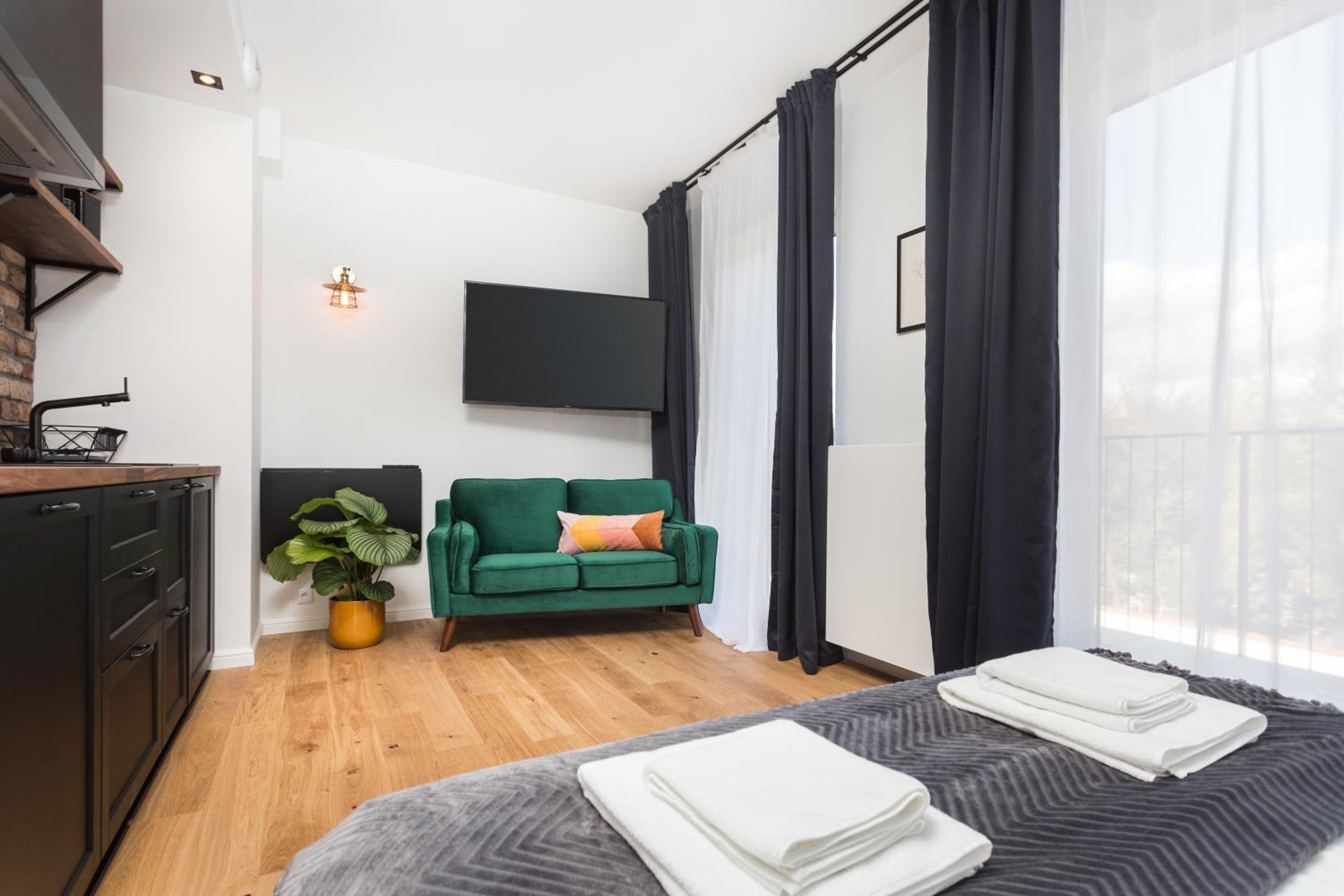 One-Bedroom Apartment - Photo 17