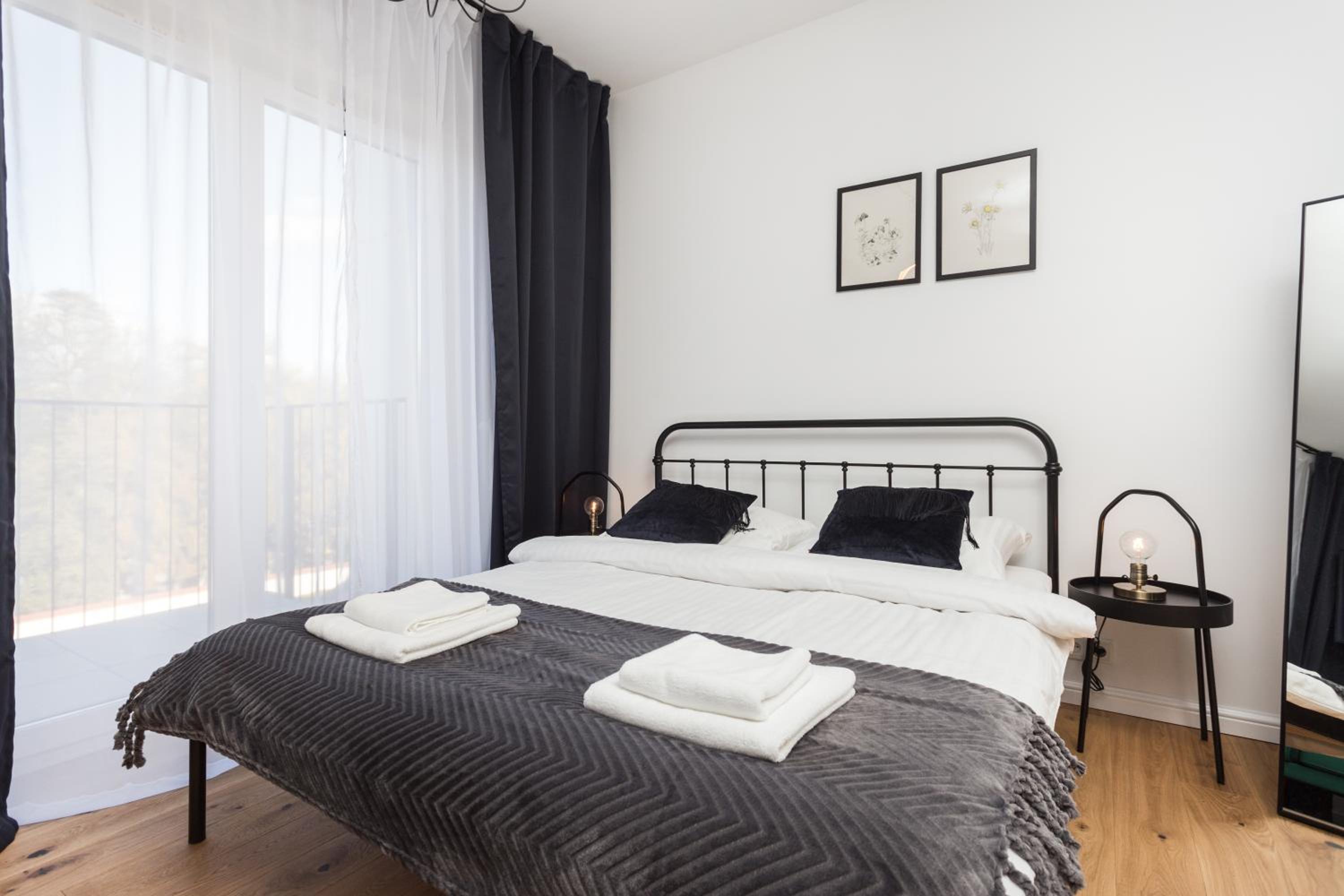 One-Bedroom Apartment - Photo 21