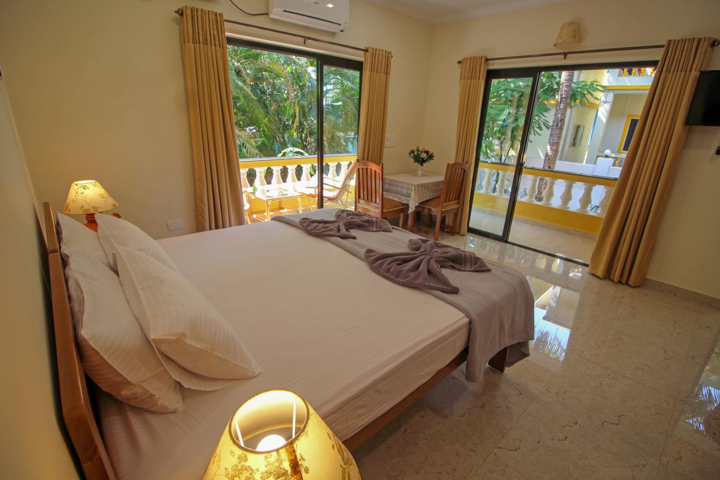 Queen Room with Balcony