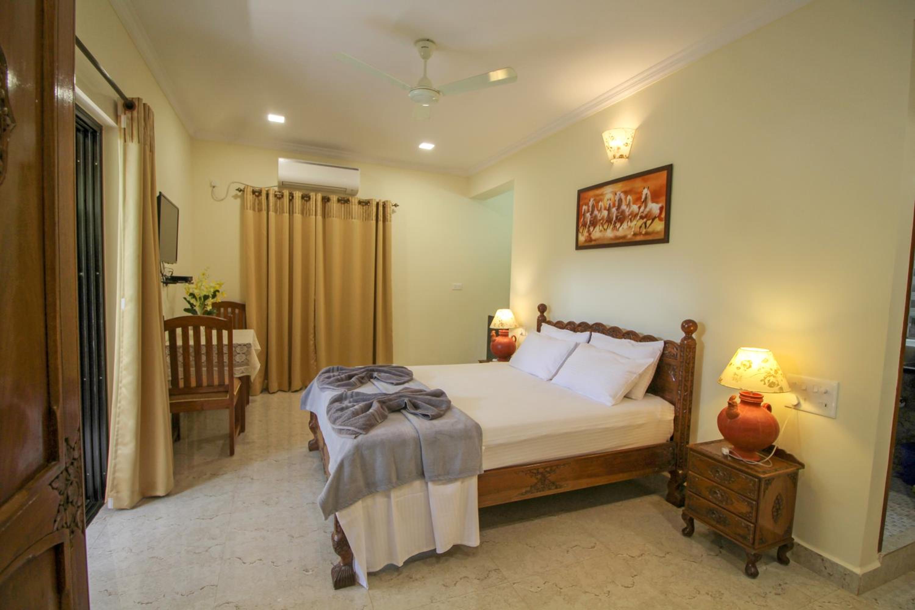 Suite with Garden View