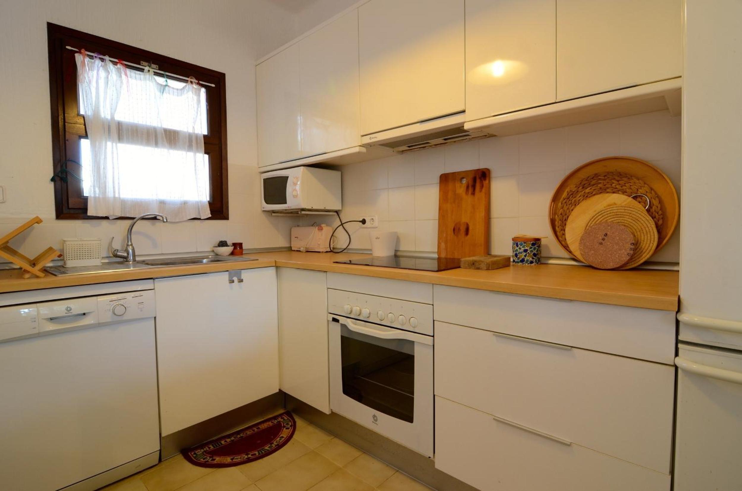 Three-Bedroom House photo 2