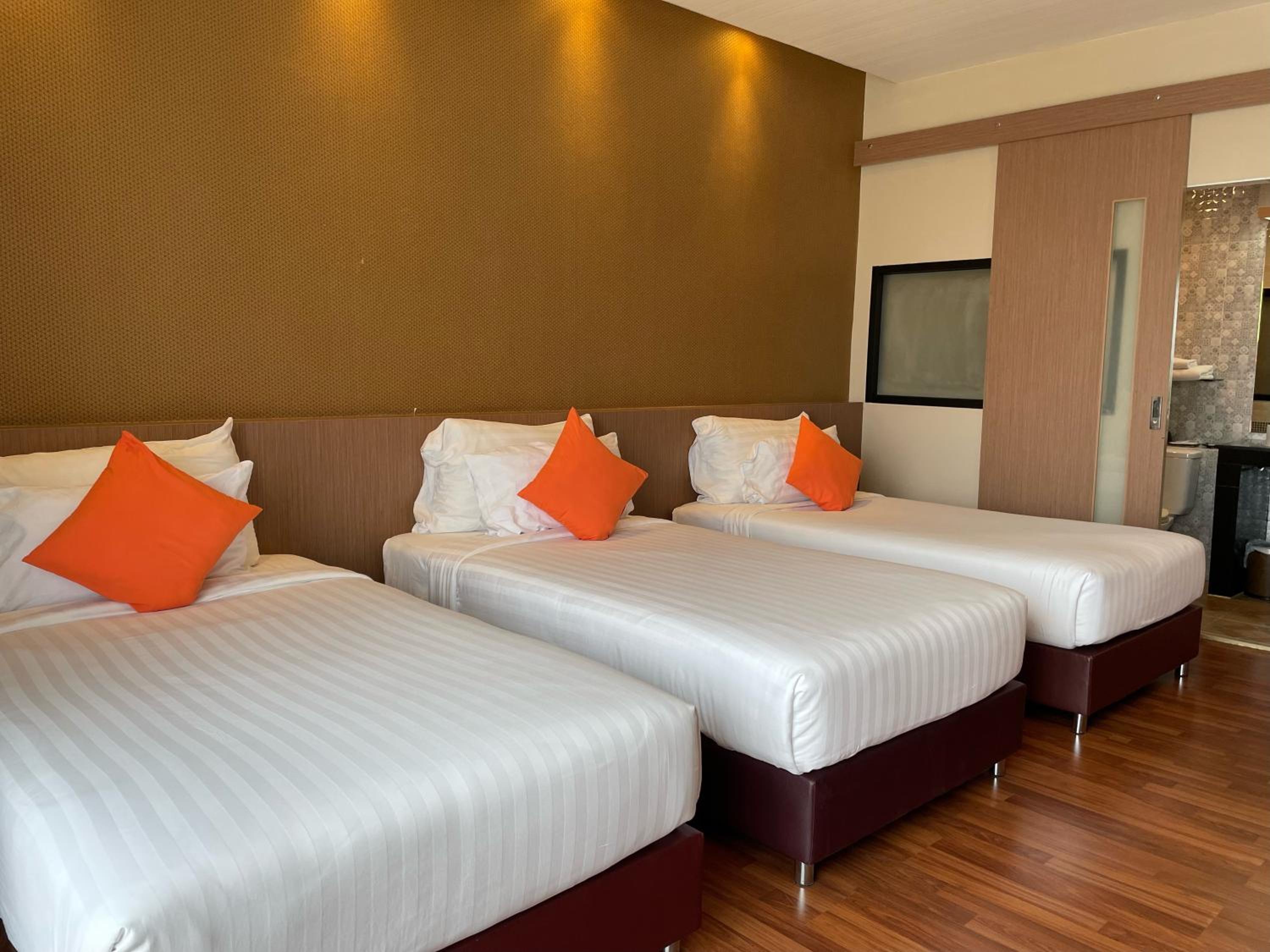 Triple Room