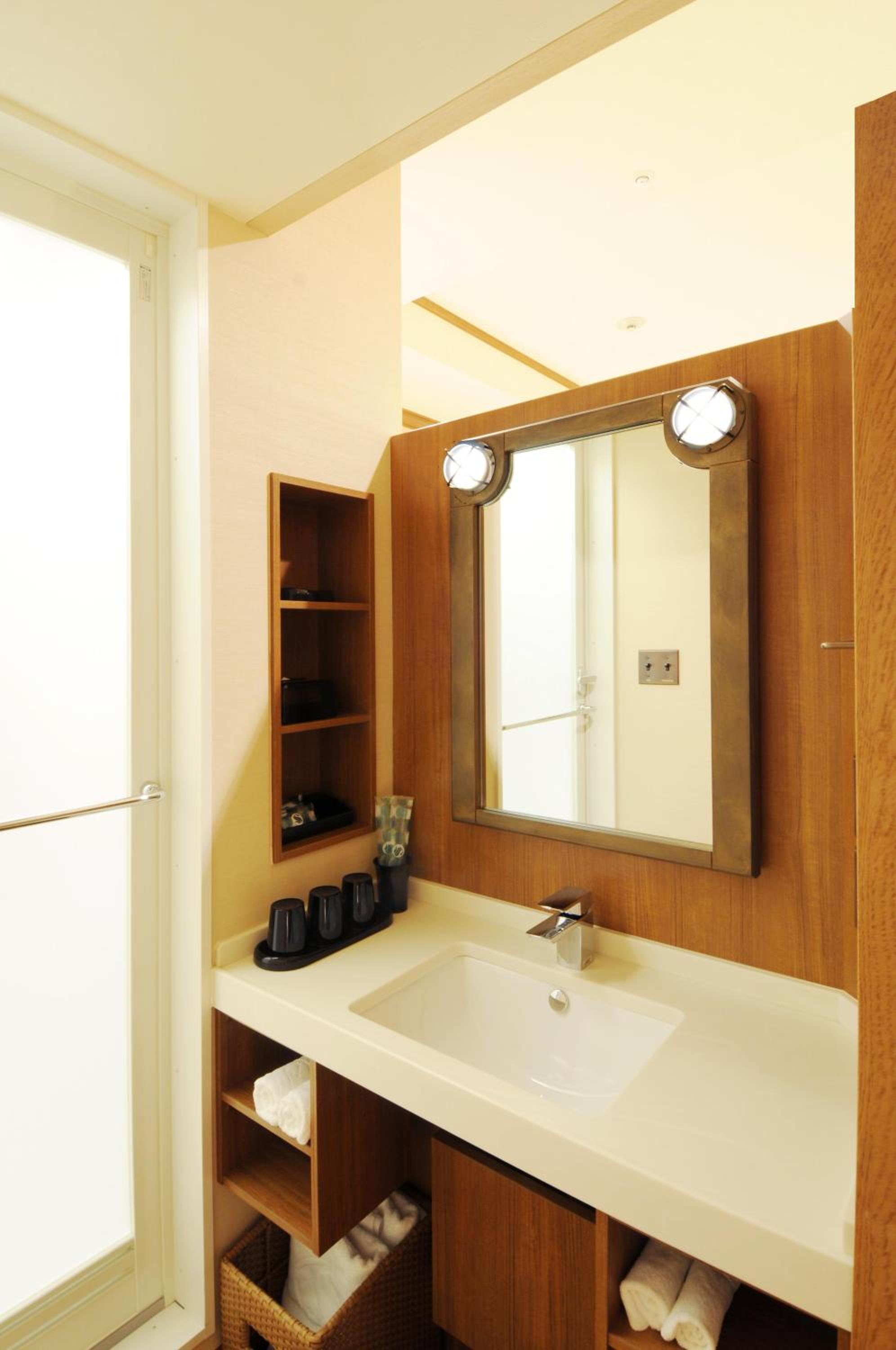 Moderate Room (7th and 8th Floor) - Non-Smoking - Photo 6