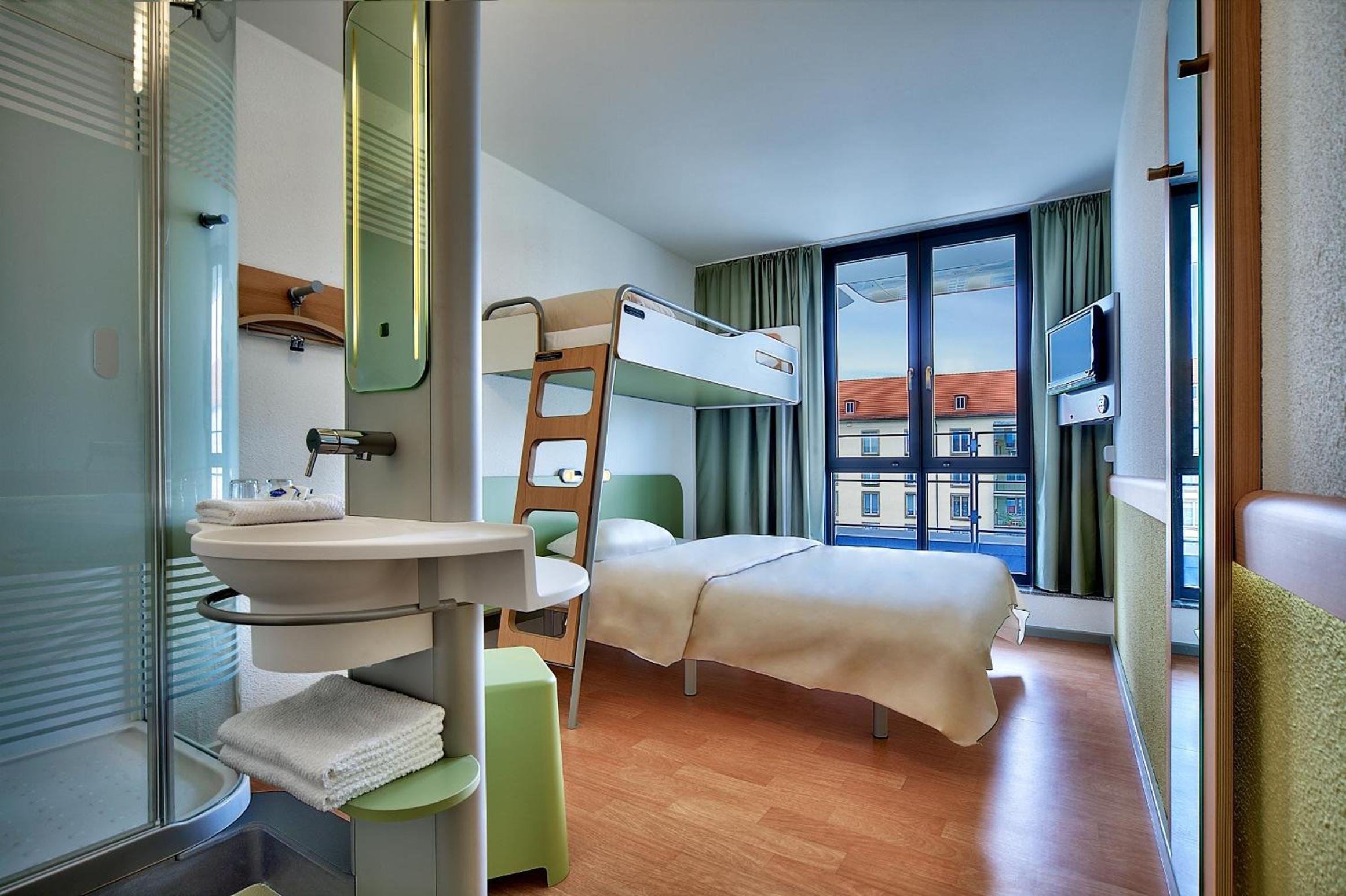Standard Room photo 1