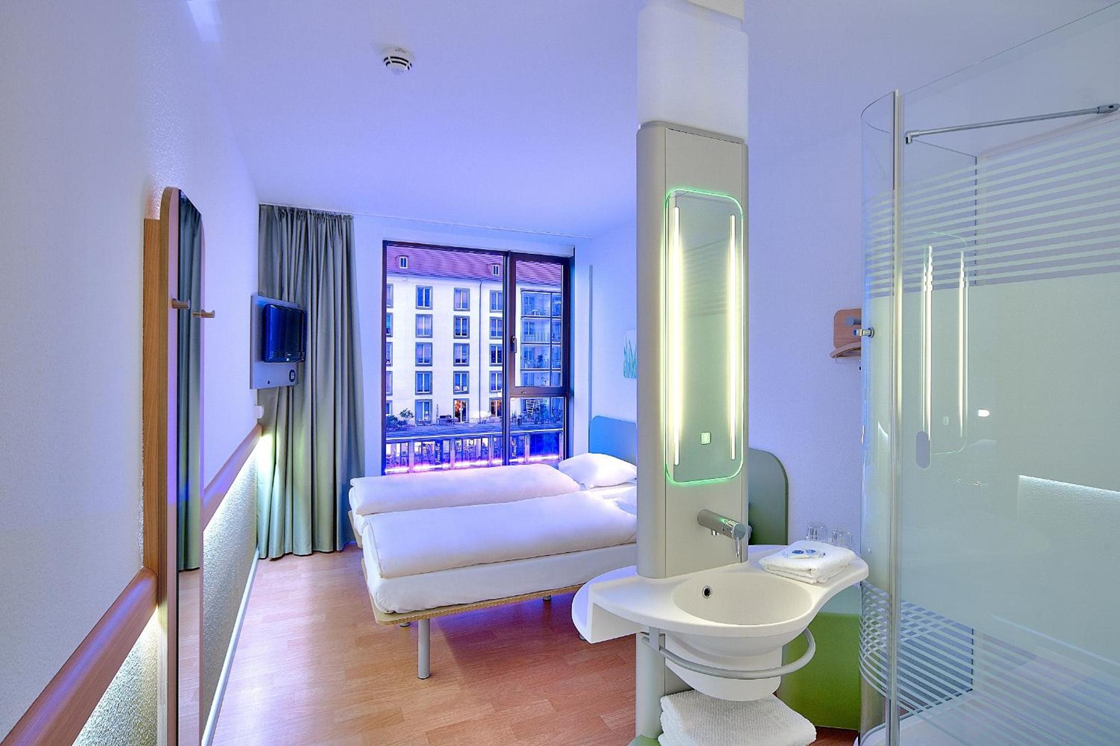 Standard Twin Room photo 1