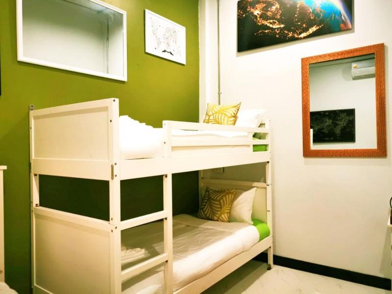 Standard Double Room with Shared Bathroom photo 2
