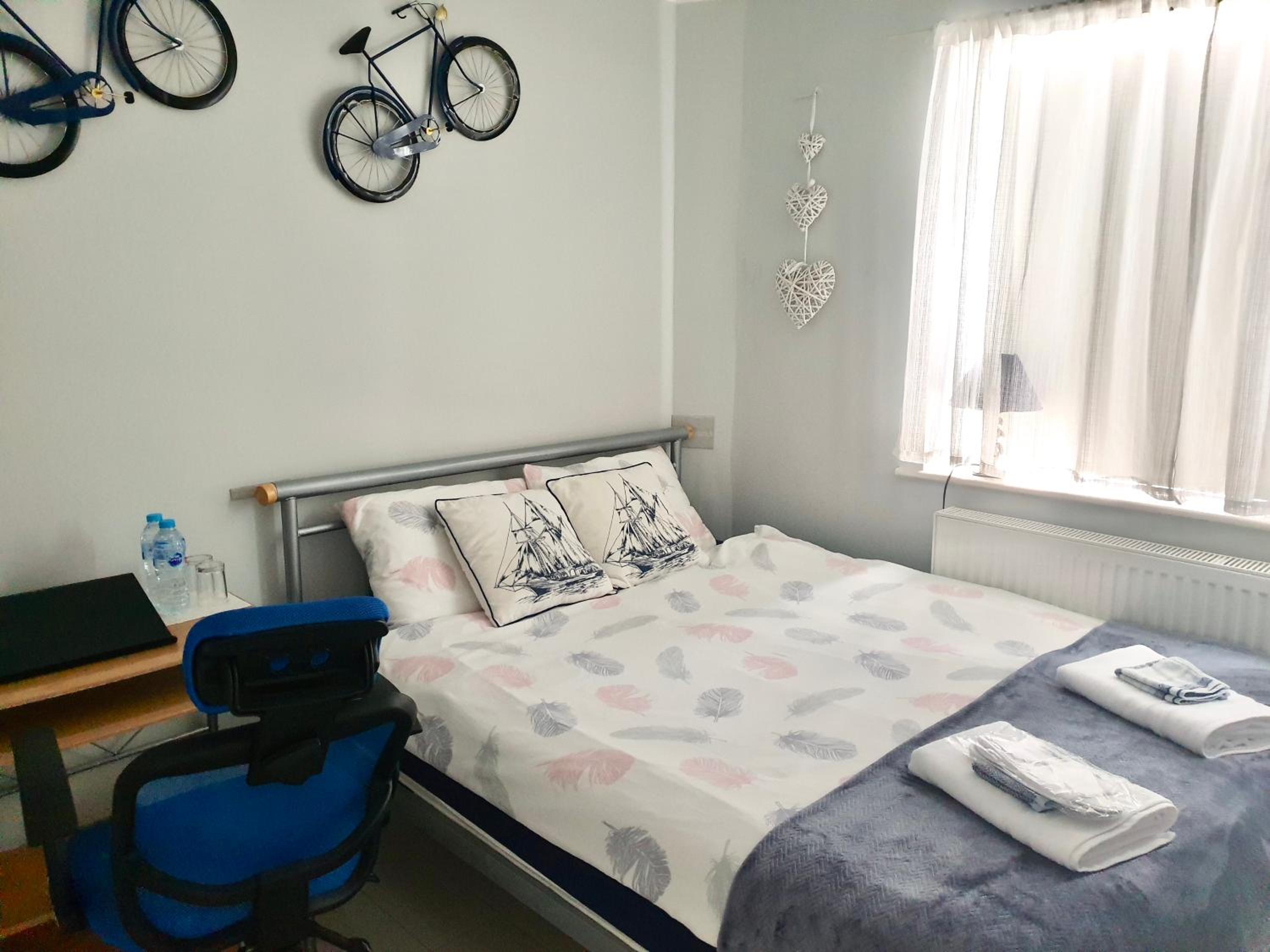 Small Double Room photo 1
