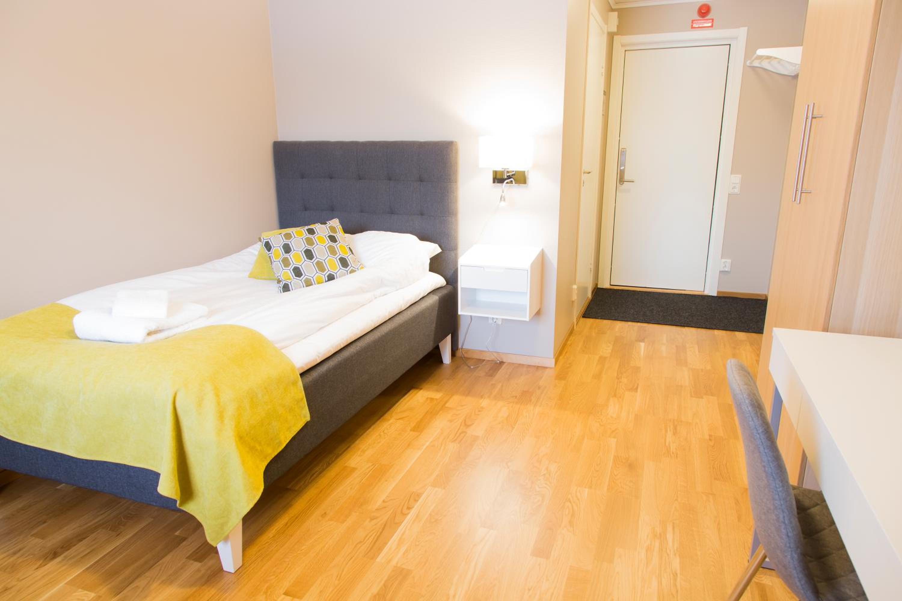 Single Room photo 2