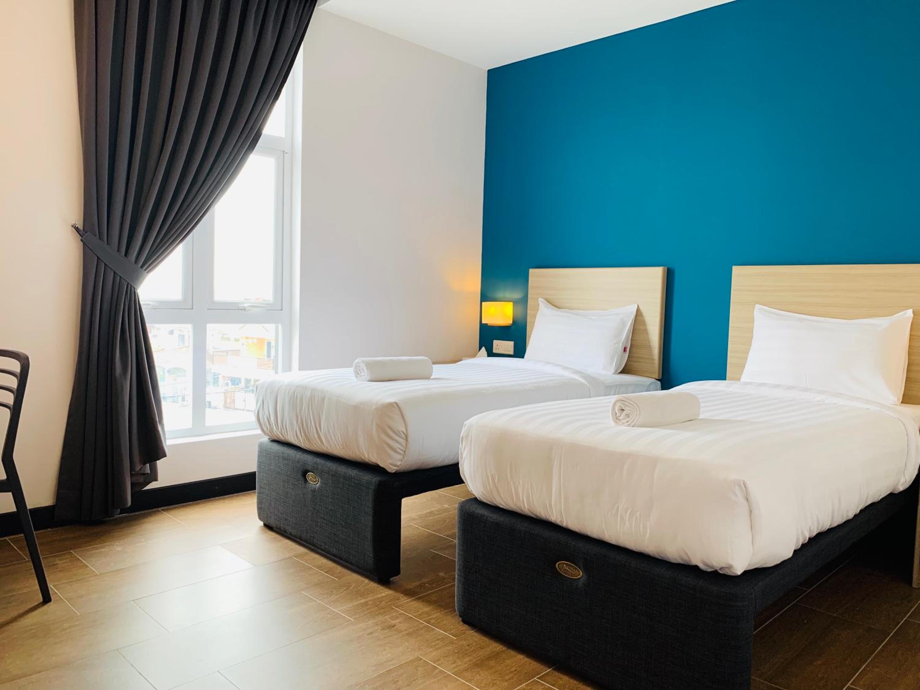 Deluxe Twin Single Room - Photo 1