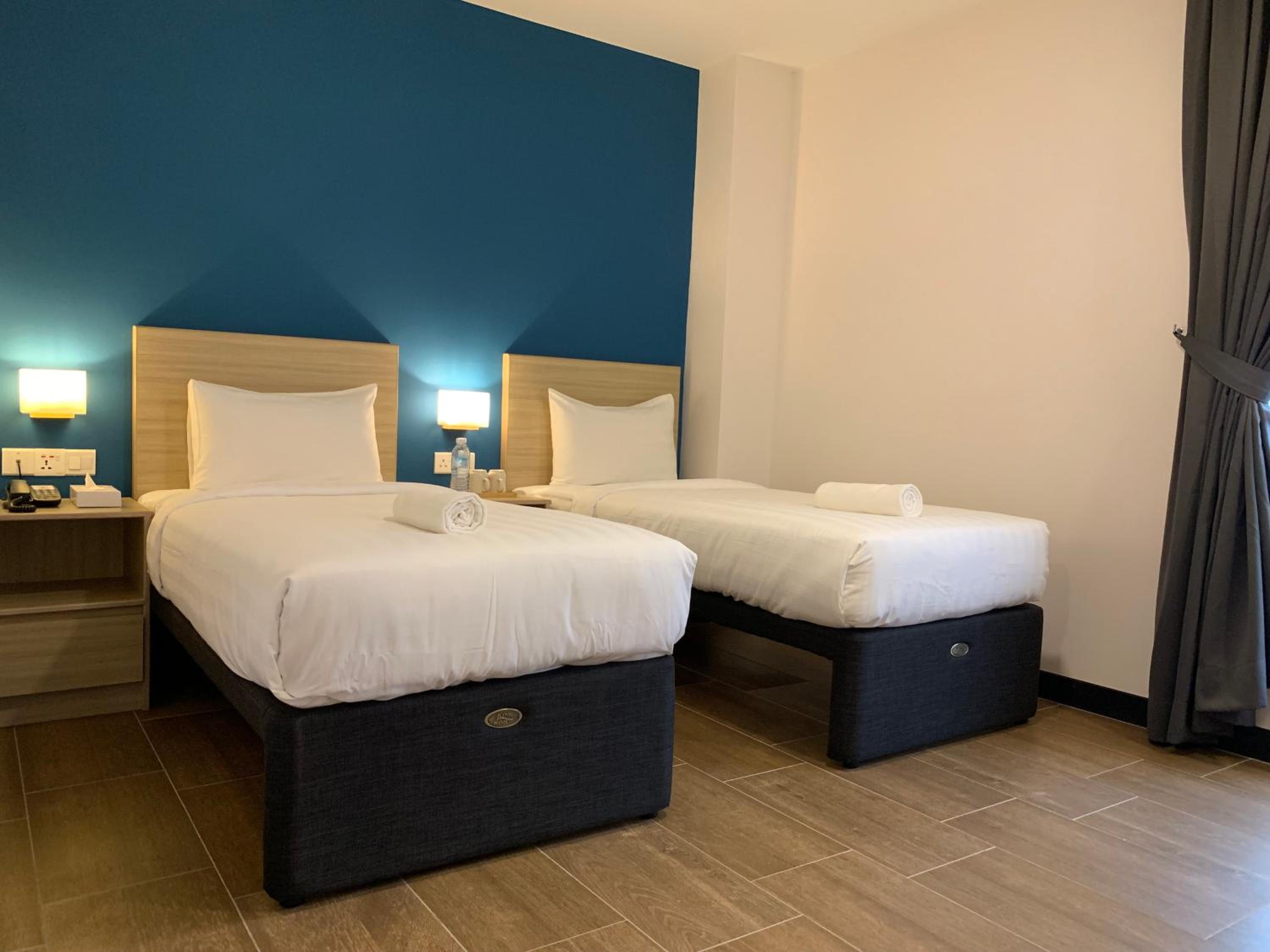Deluxe Twin Single Room - Photo 2