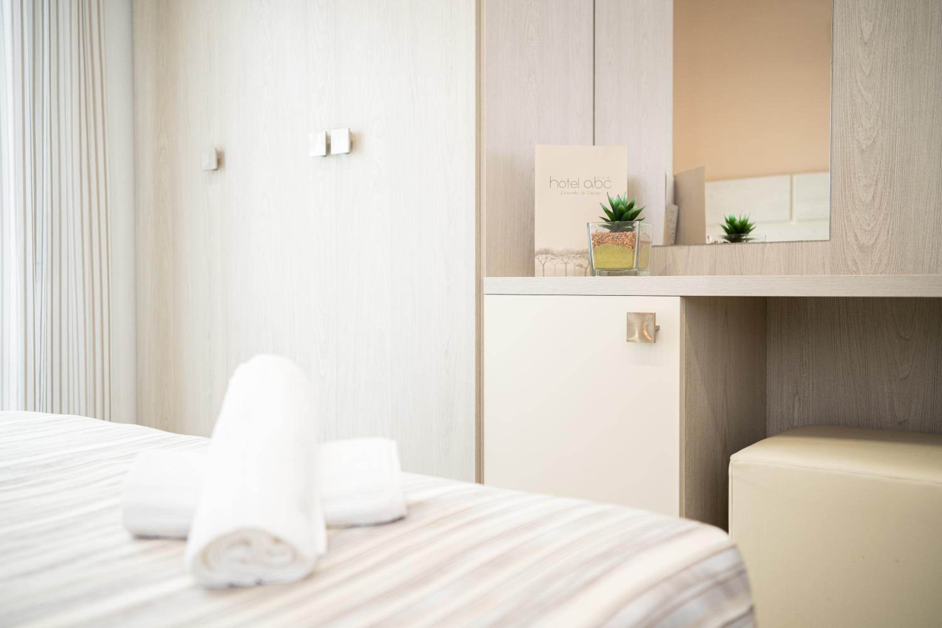 Classic Quadruple Room photo 2