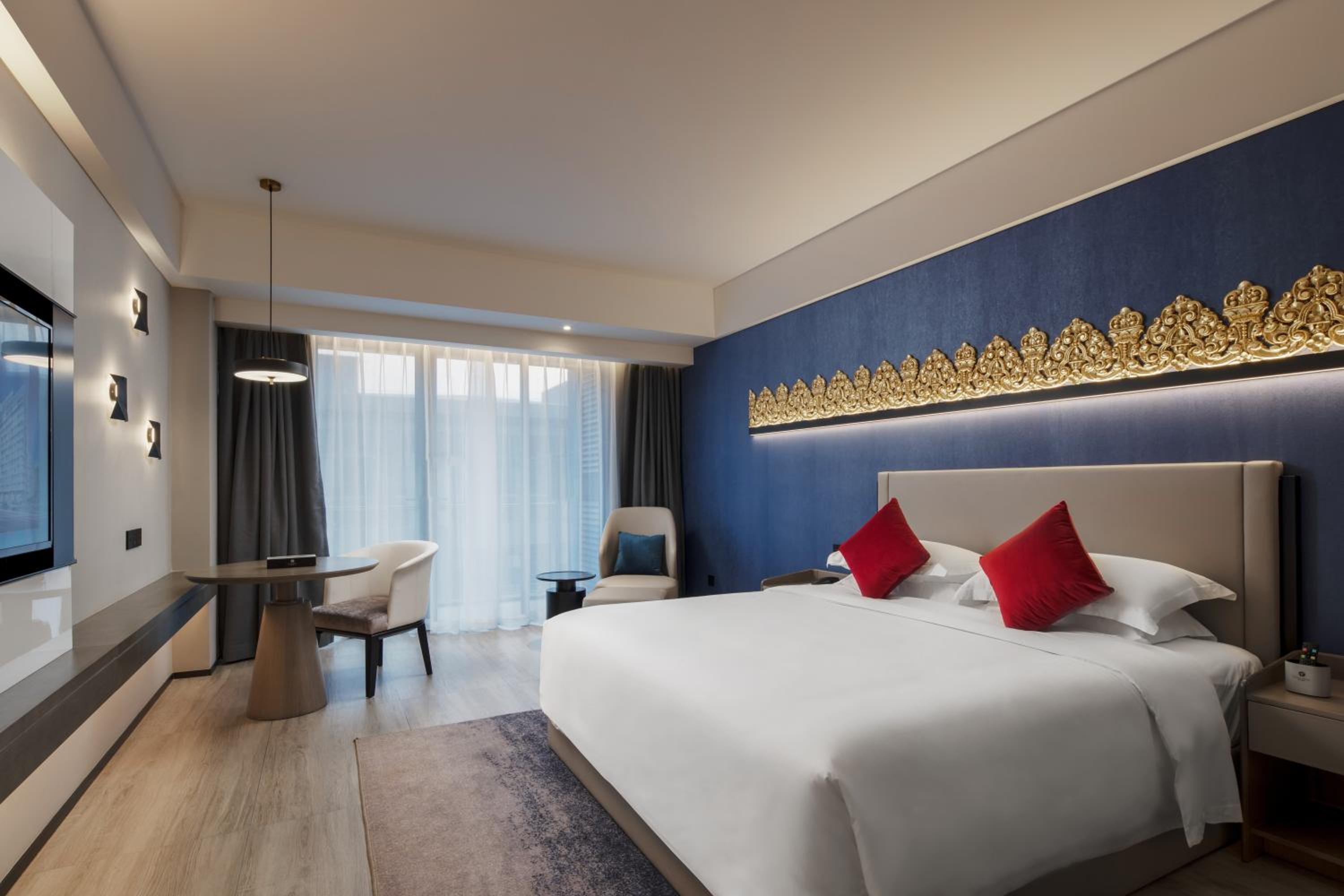 Executive King Room - Photo 2