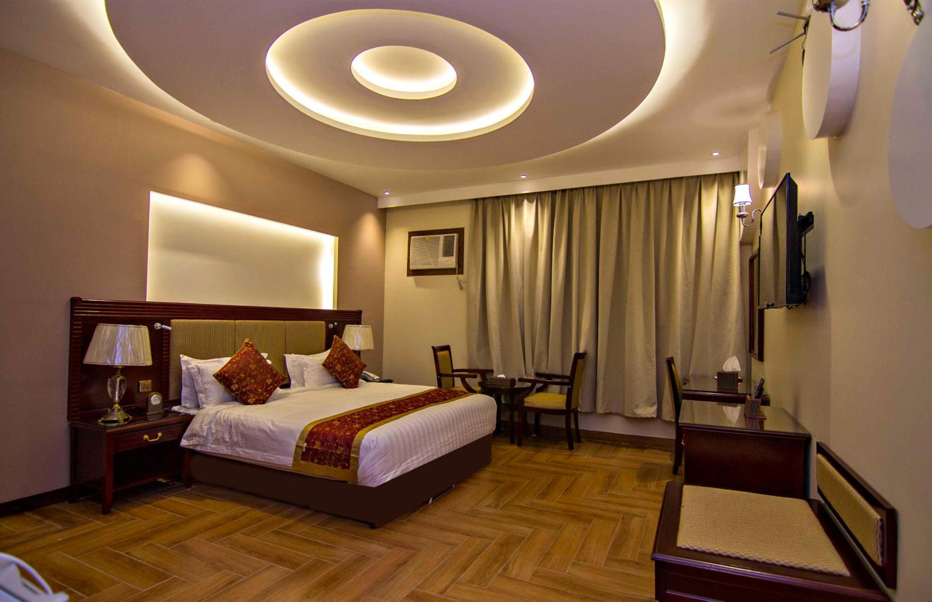 Deluxe Queen Room photo 3