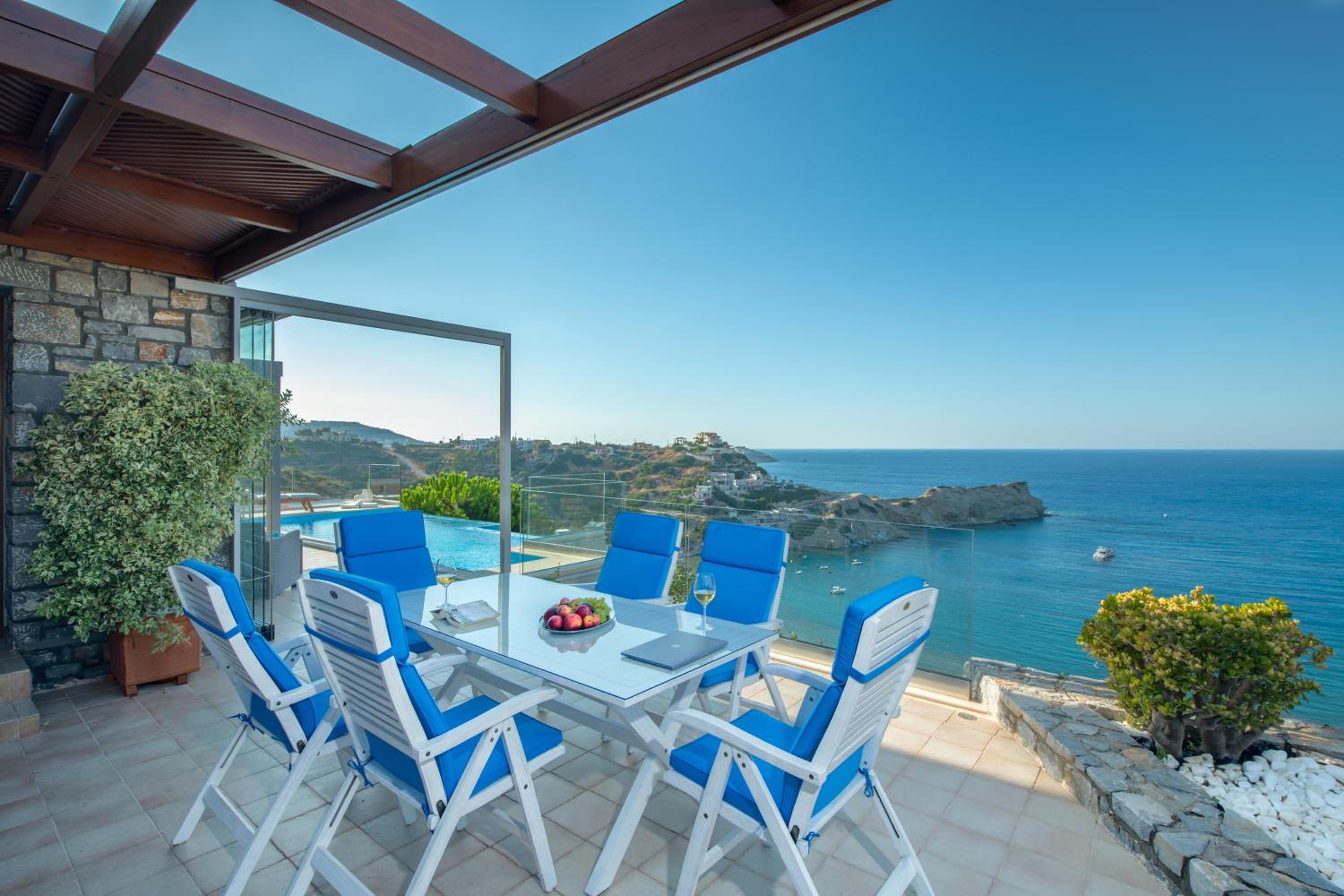 Villa with Sea View photo 3